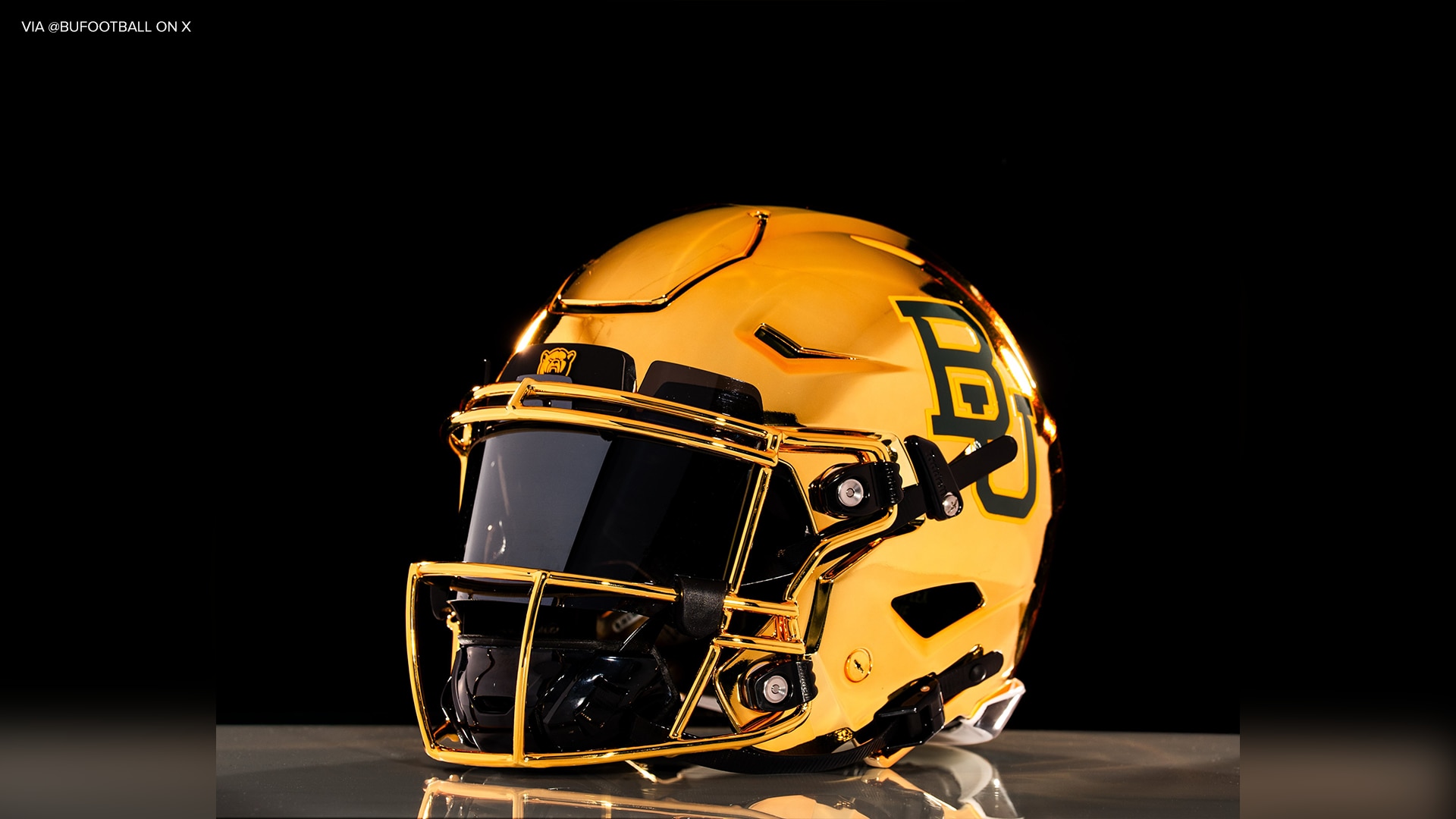 Baylor Reveals Black Uniforms with Chrome Helmets for 2025 CFB Season in Video, Photos
