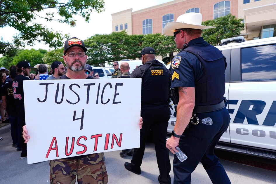 Texas Teen Who Fatally Stabbed Track Athlete at School Meet Found ...