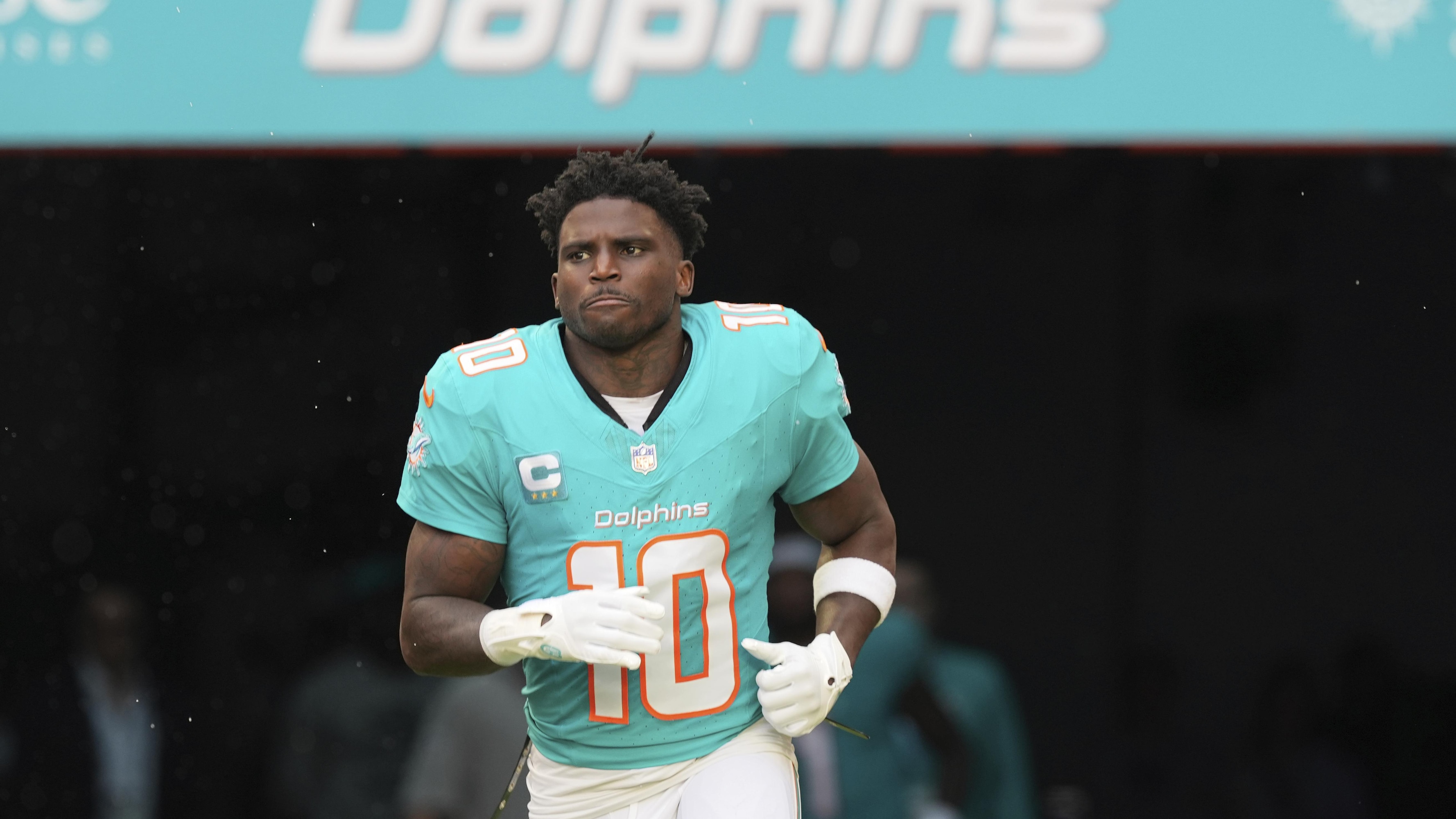 Randy Moss Calls Tyreek Hill a Top-5 Active WR, But 'Nowhere' on All-Time Lists