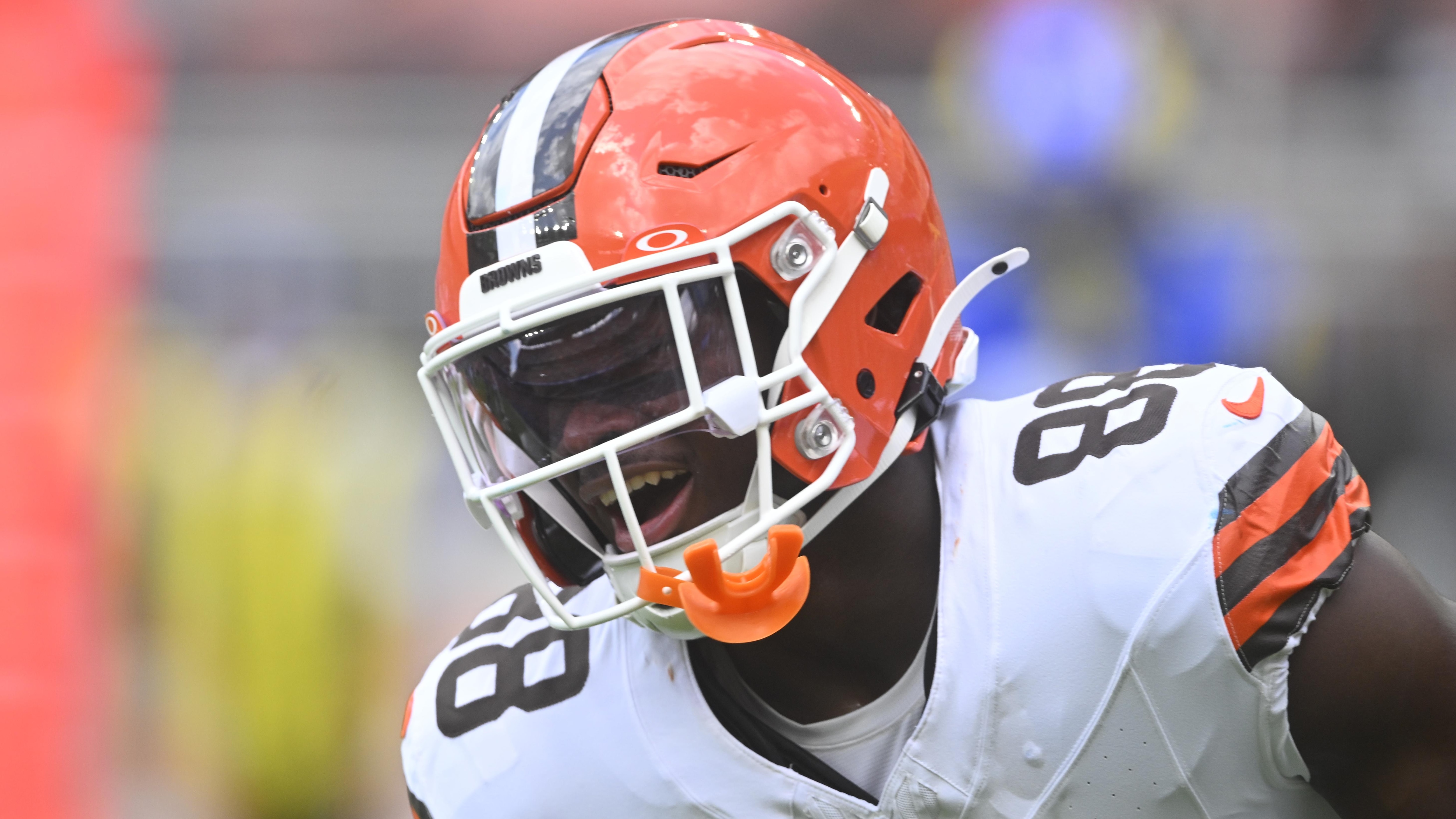 Rams Browns Football