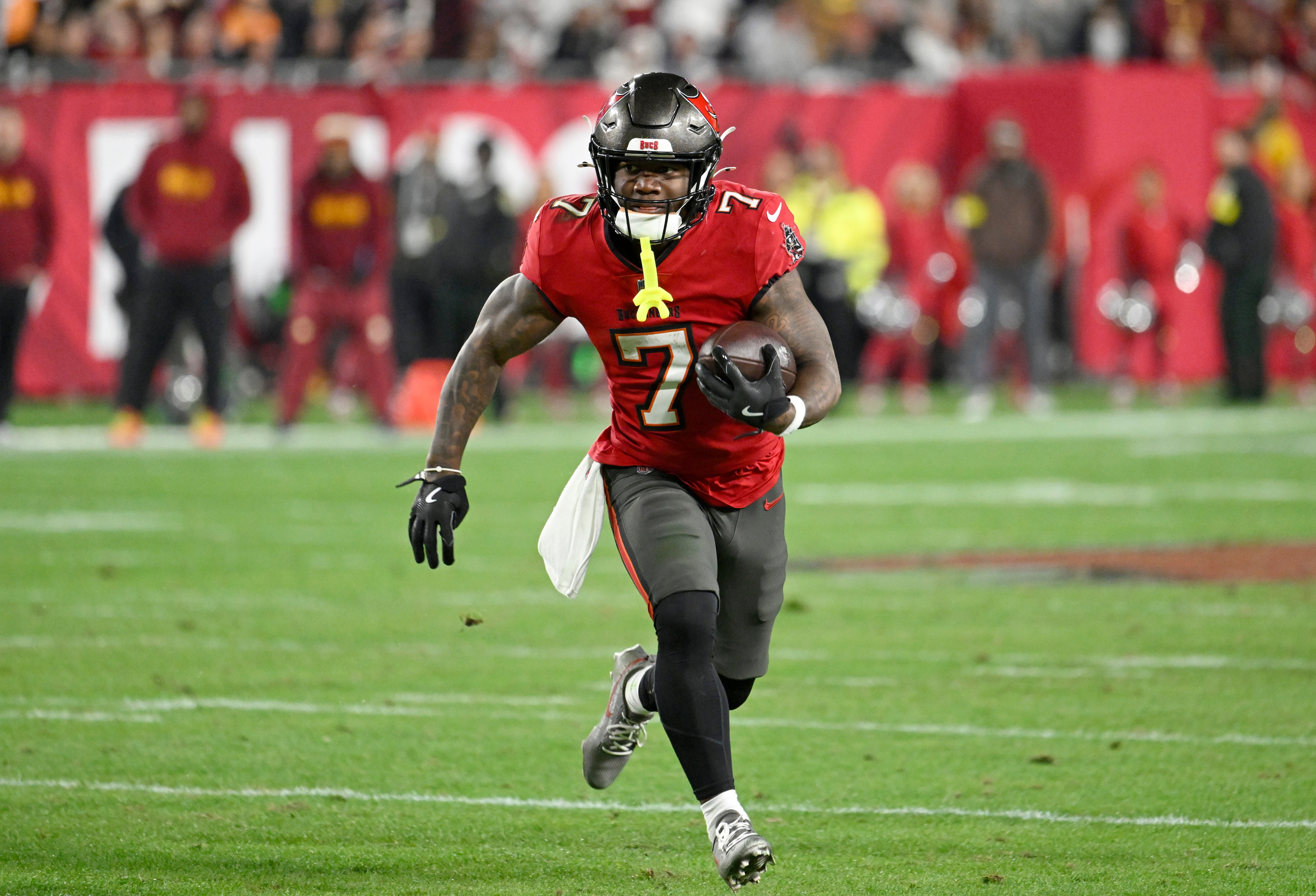 Commanders Buccaneers football