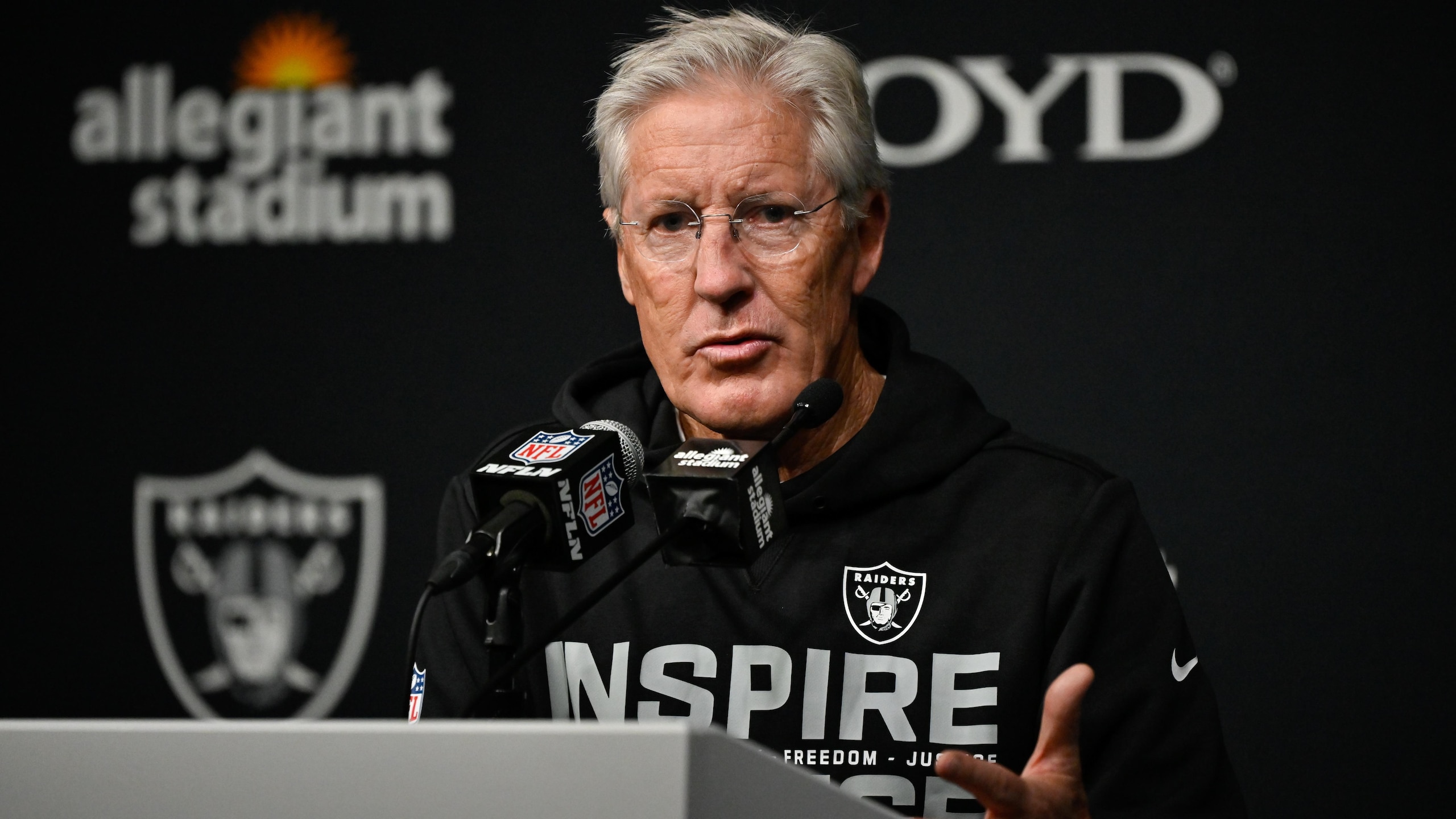 Giants Raiders Football