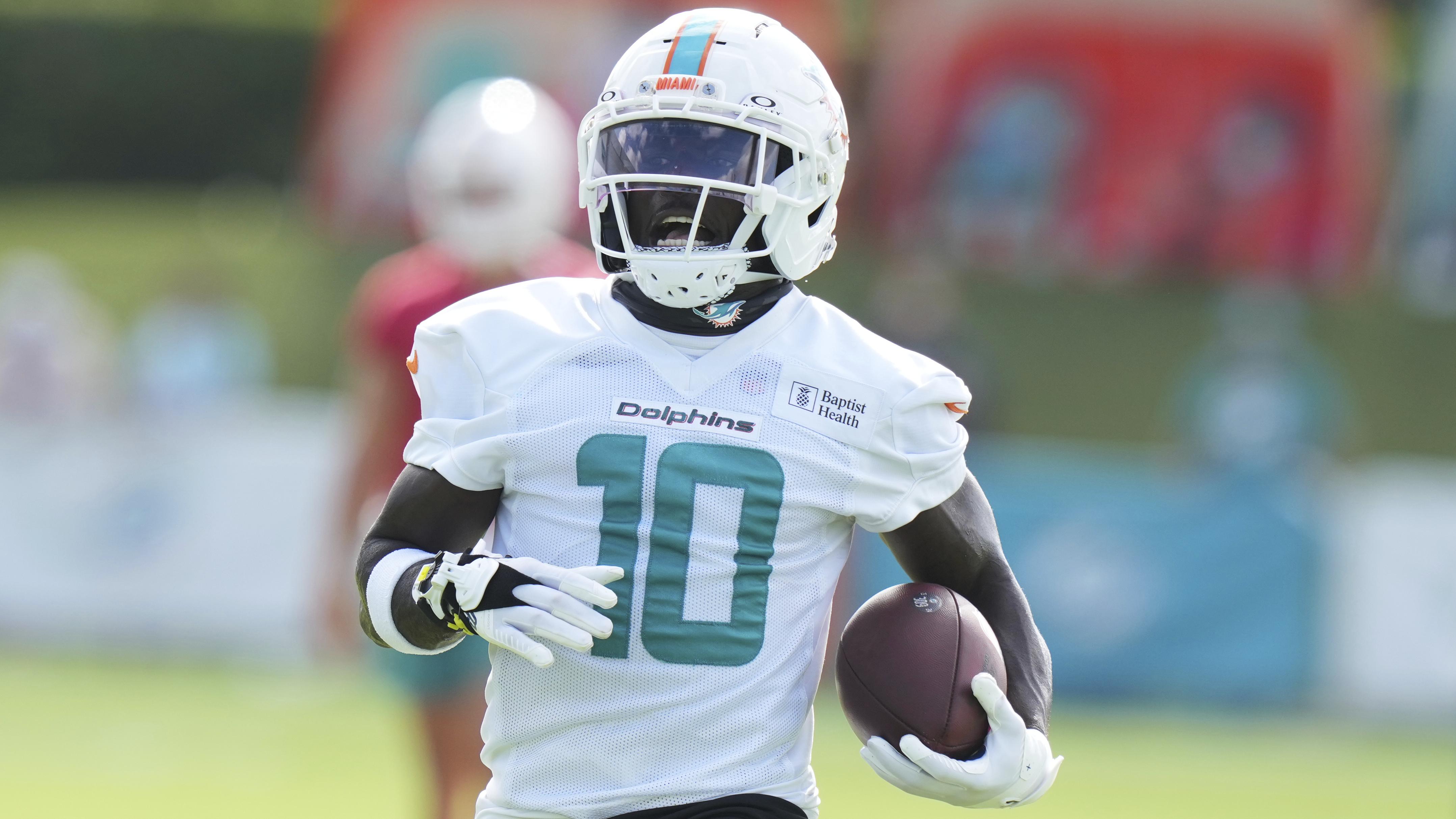 Top Trade Packages for Tyreek Hill With Multiple Teams Interested in Dolphins WR