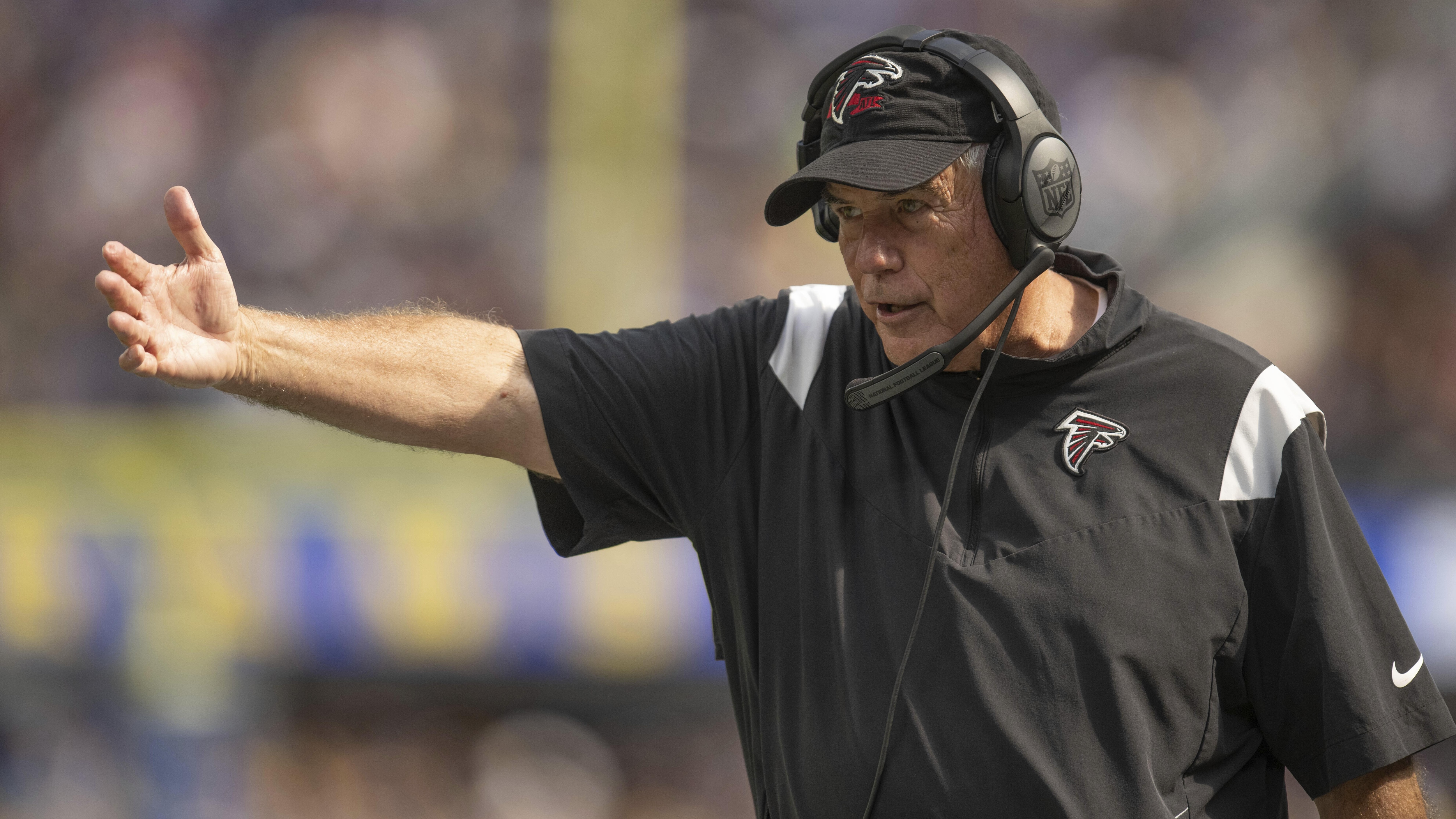 Falcons Rams Football