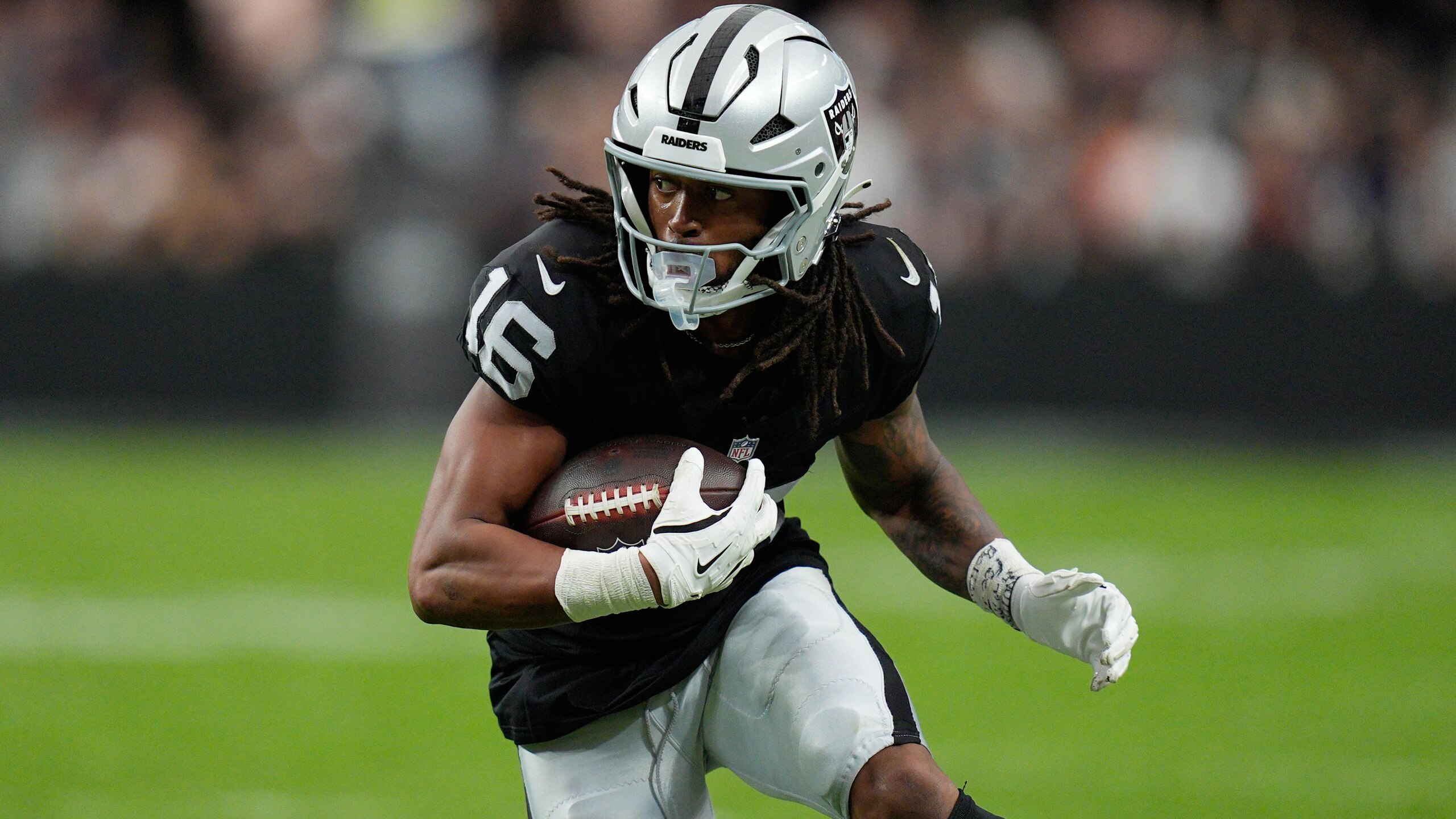 Bears Raiders Football