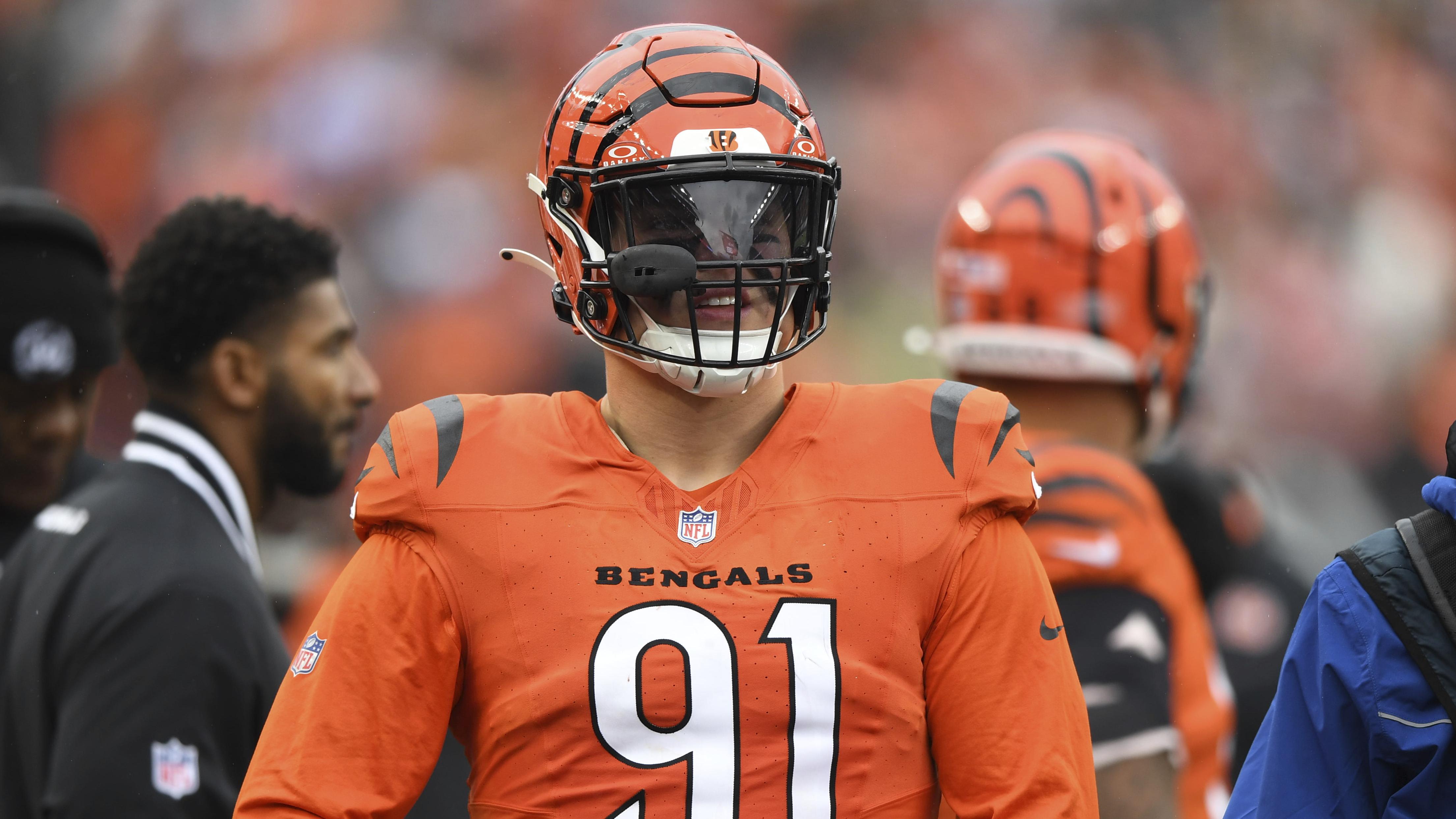 Trey Hendrickson, Bengals Agree to New Contract With Reported $30M Salary in 2025