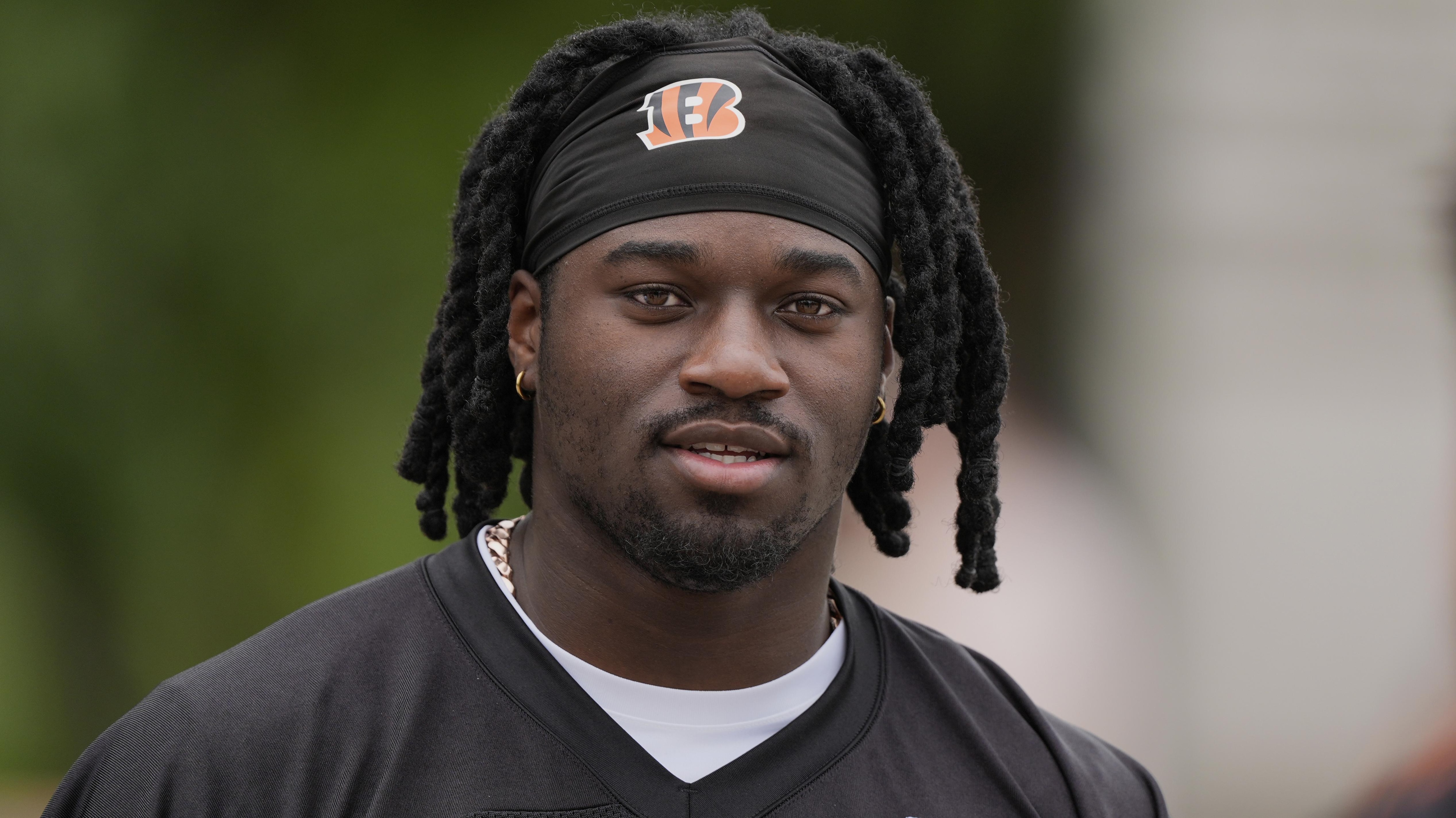 Shemar Stewart, Bengals Agree to $18.9M Rookie Contract After OTAs Absence