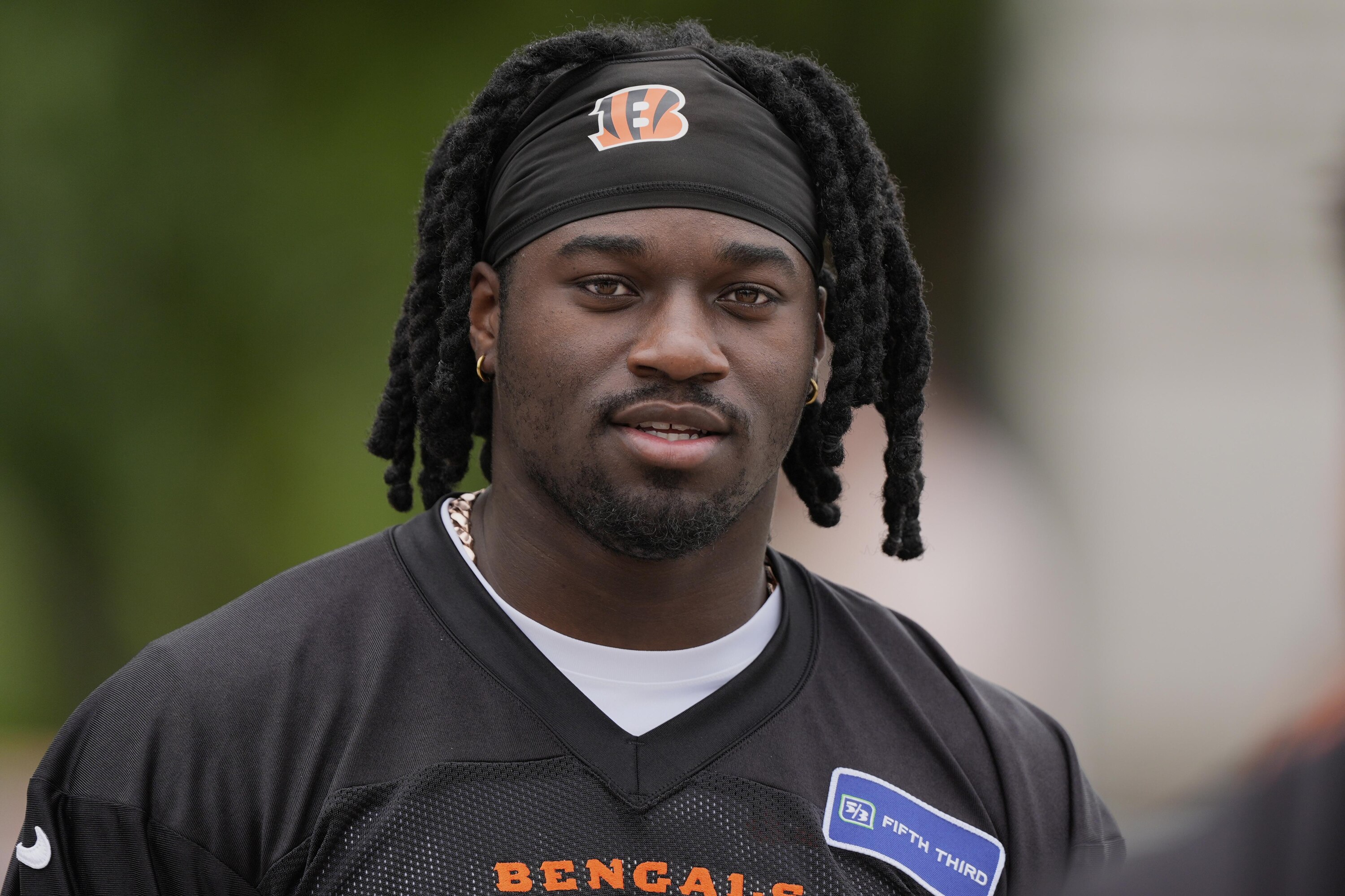 Shemar Stewart Calls Out Bengals Front Office Amid Contract Standoff, 'I'm 100% Right'