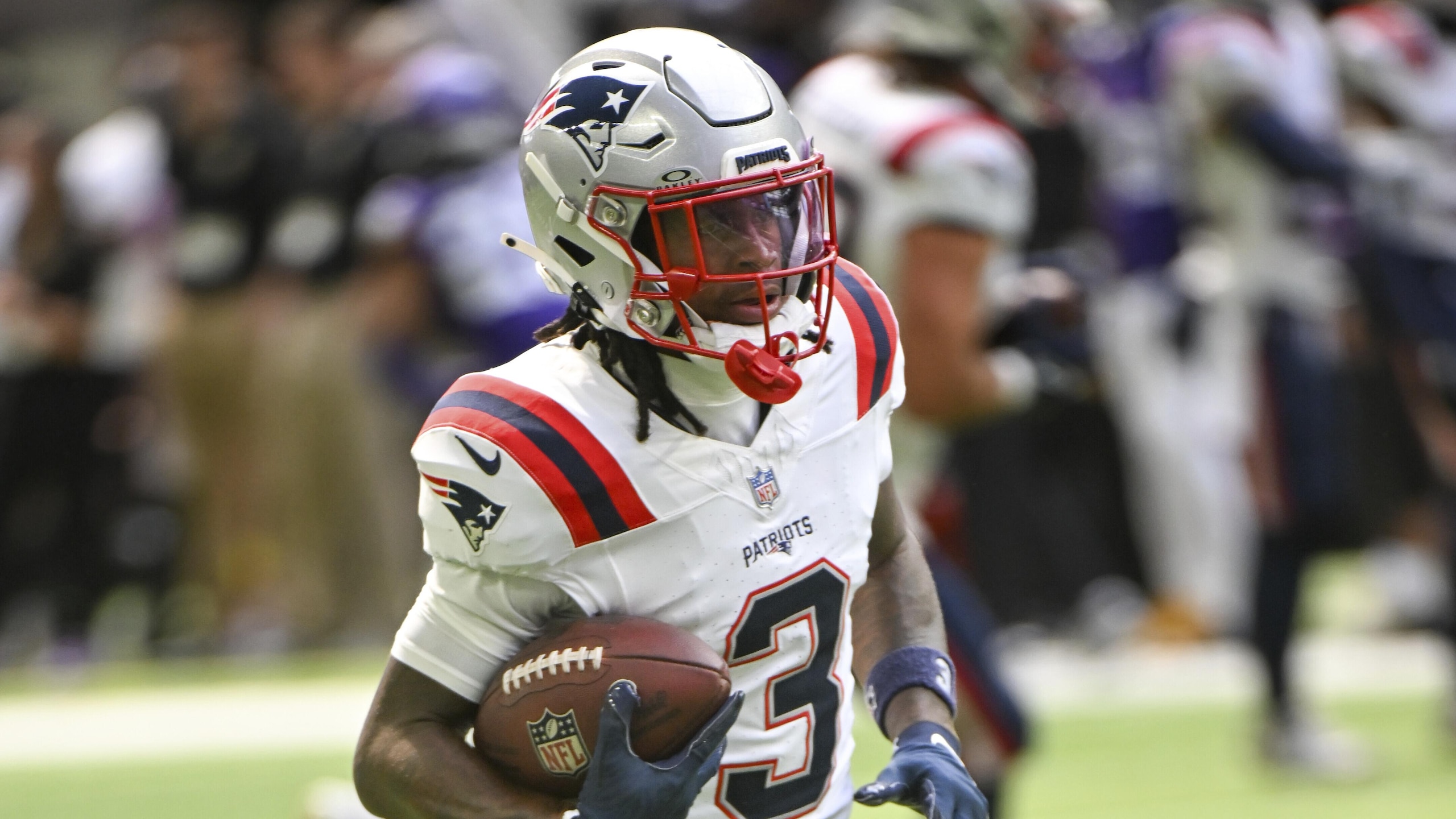 Patriots Vikings football