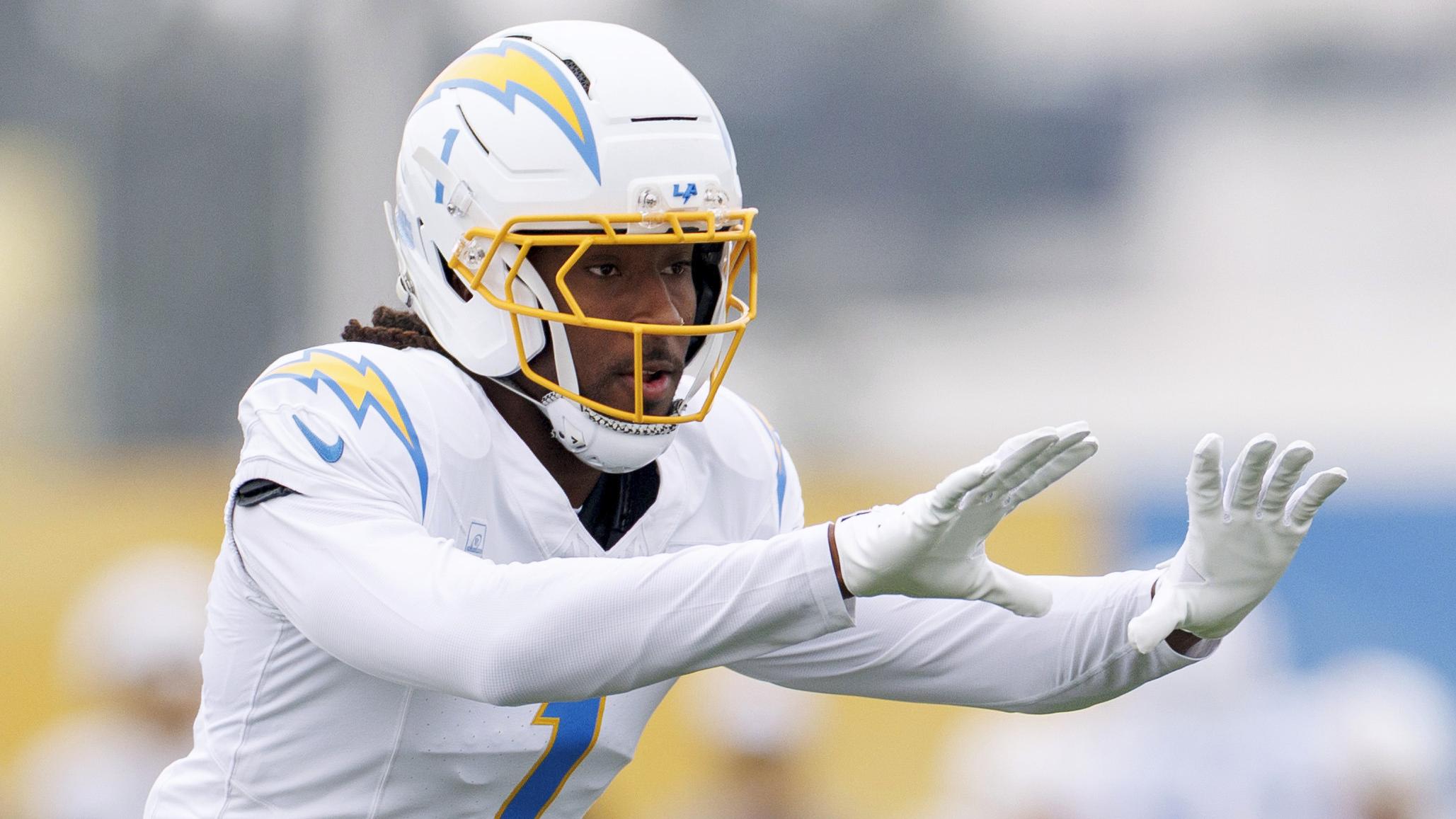 Chargers Camp Football