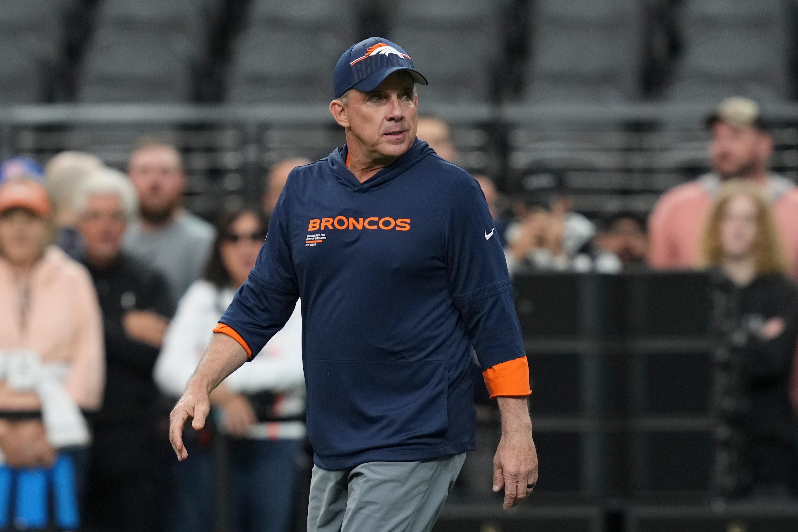 Broncos Raiders Football