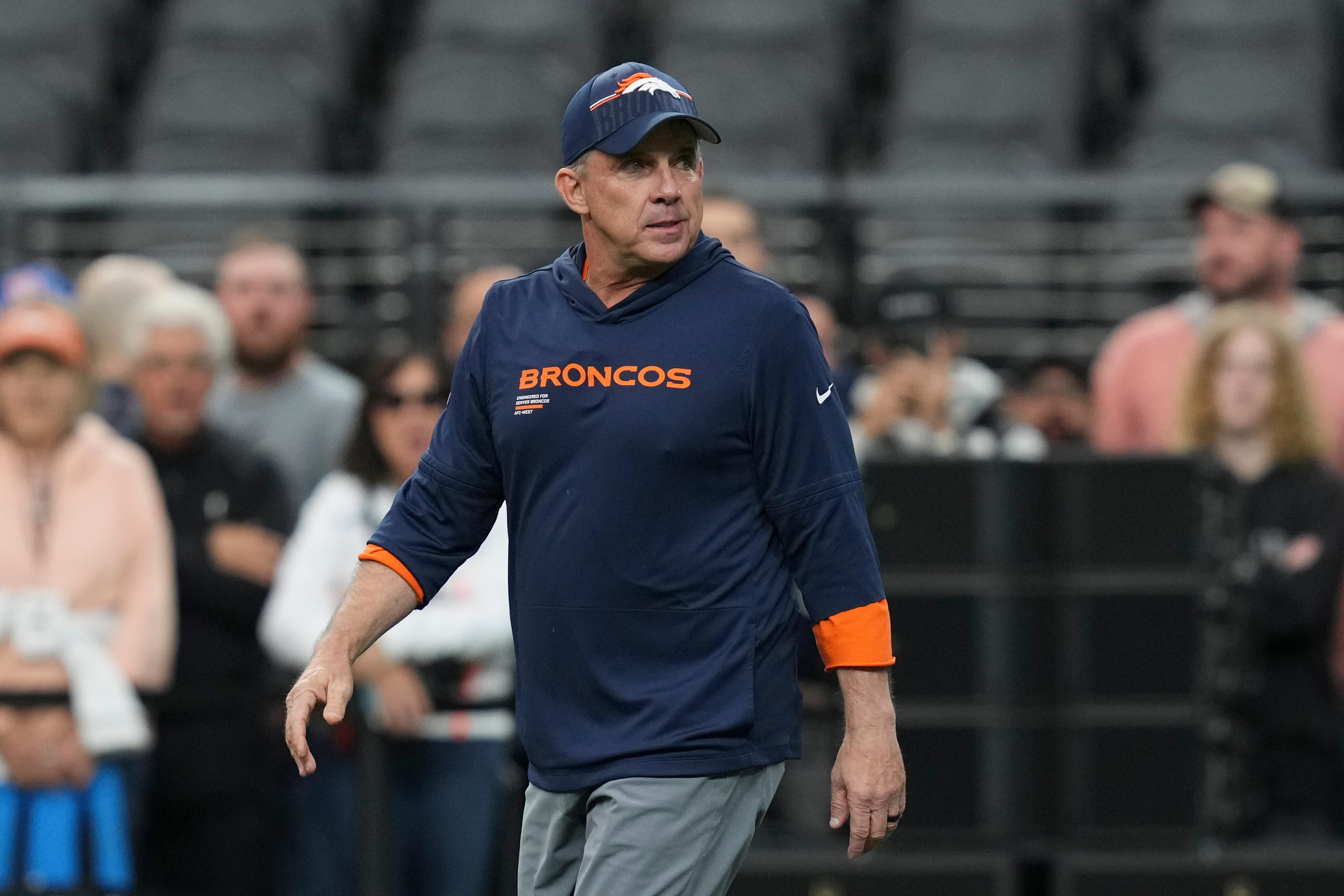 Broncos Raiders Football
