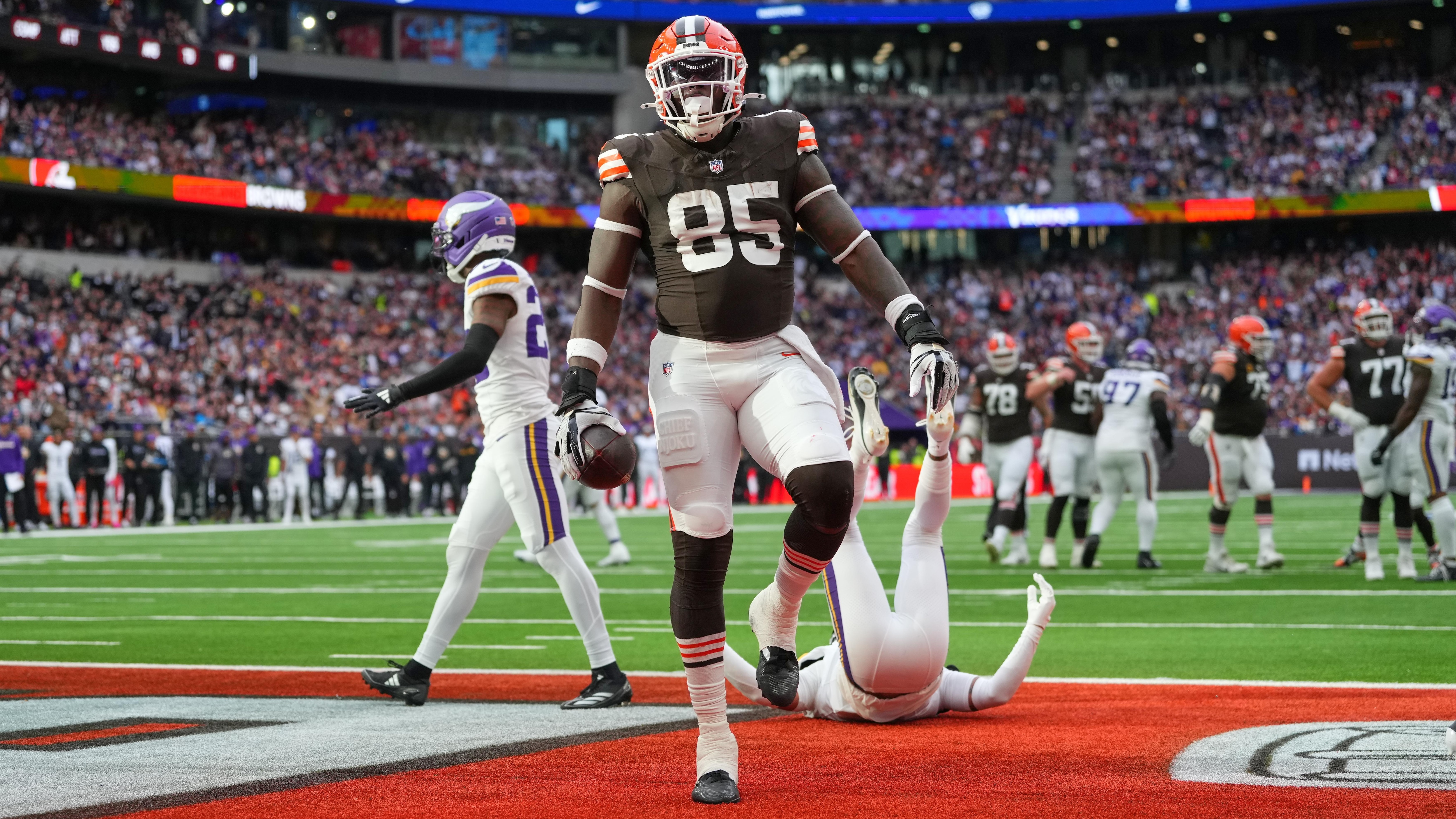 Vikings Browns Football