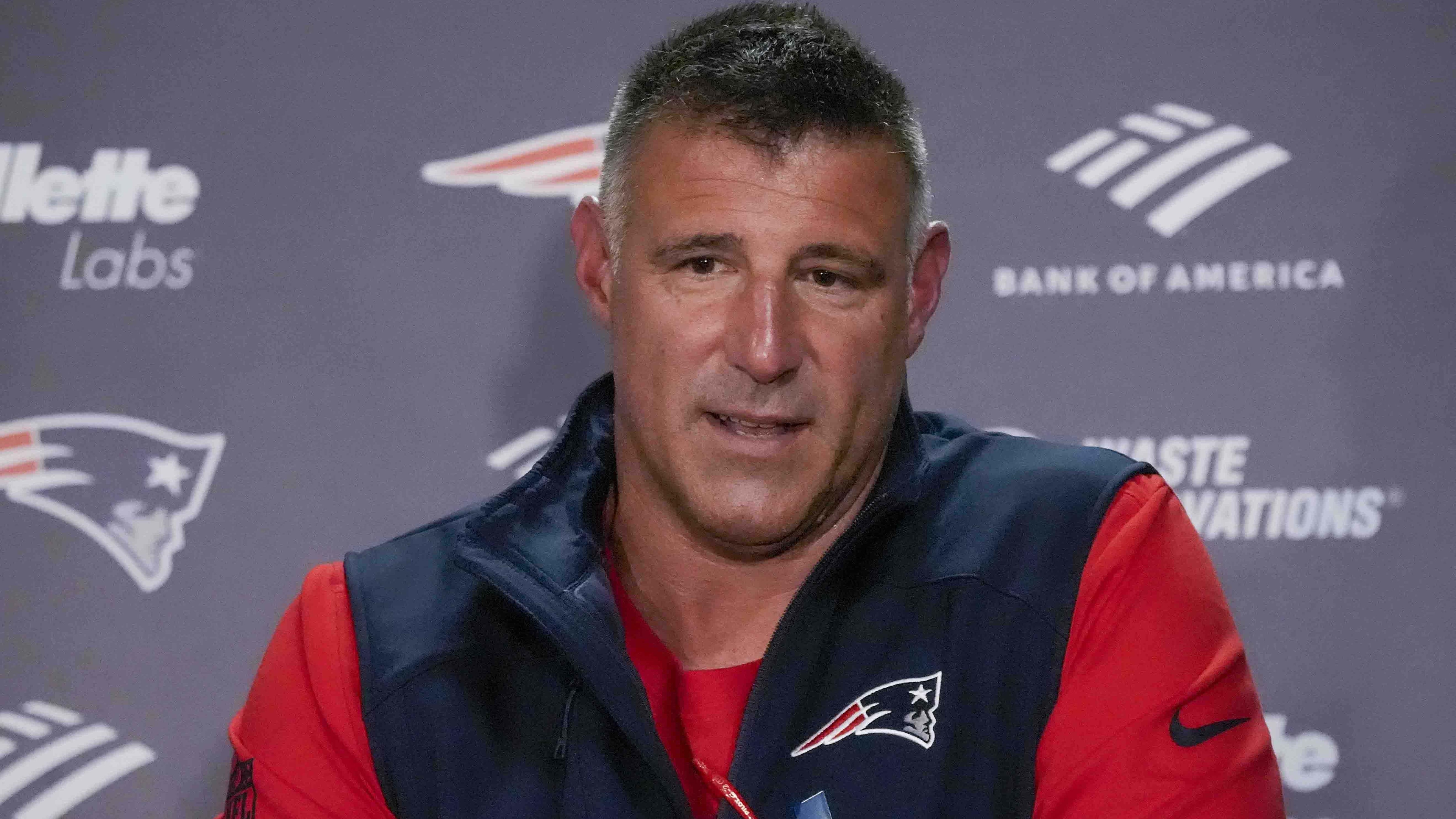 Mike Vrabel Posts Meme from ‘The Departed’ After Remark on ‘Rats’ Inside Patriots