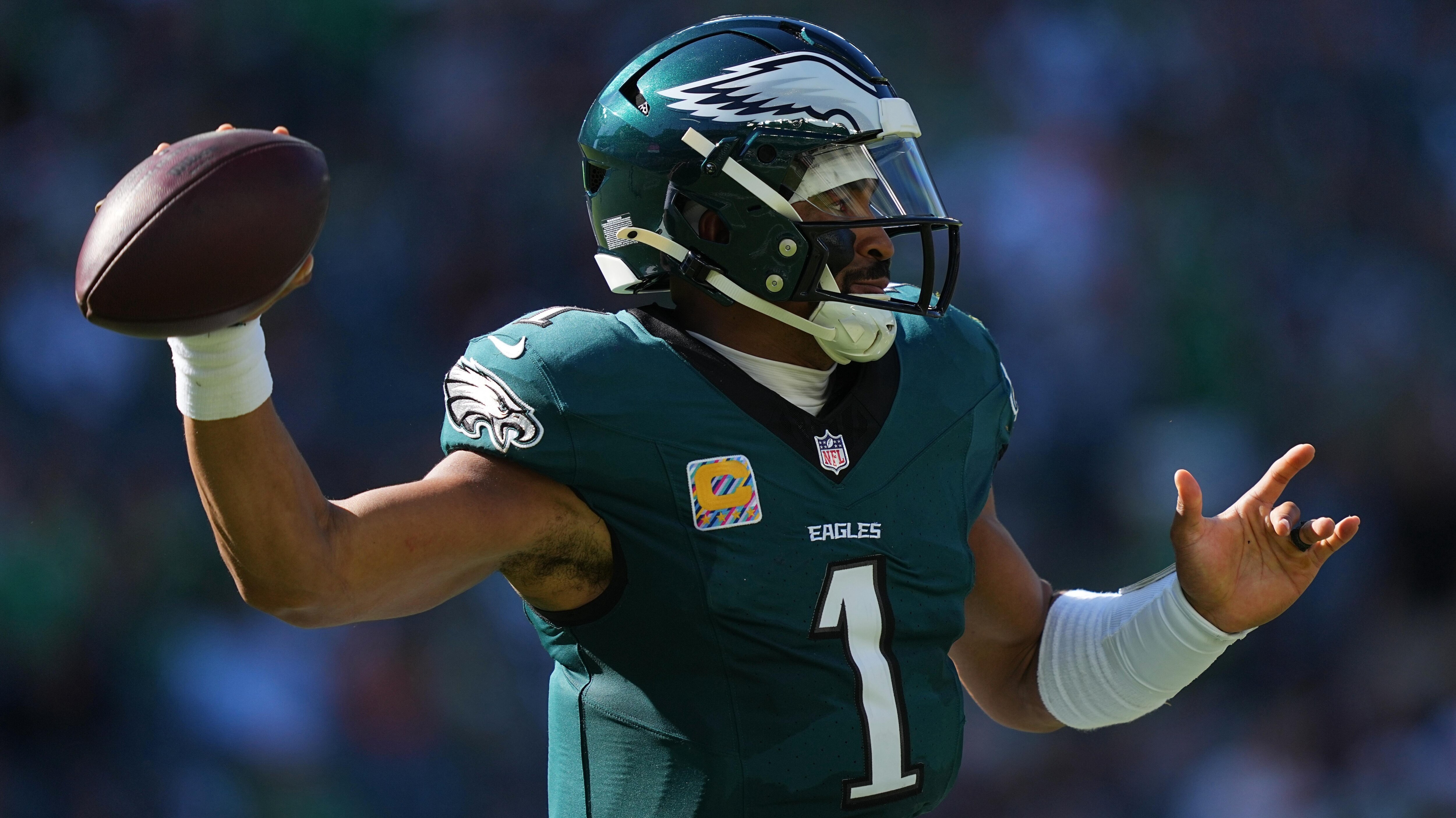 Broncos Eagles Football