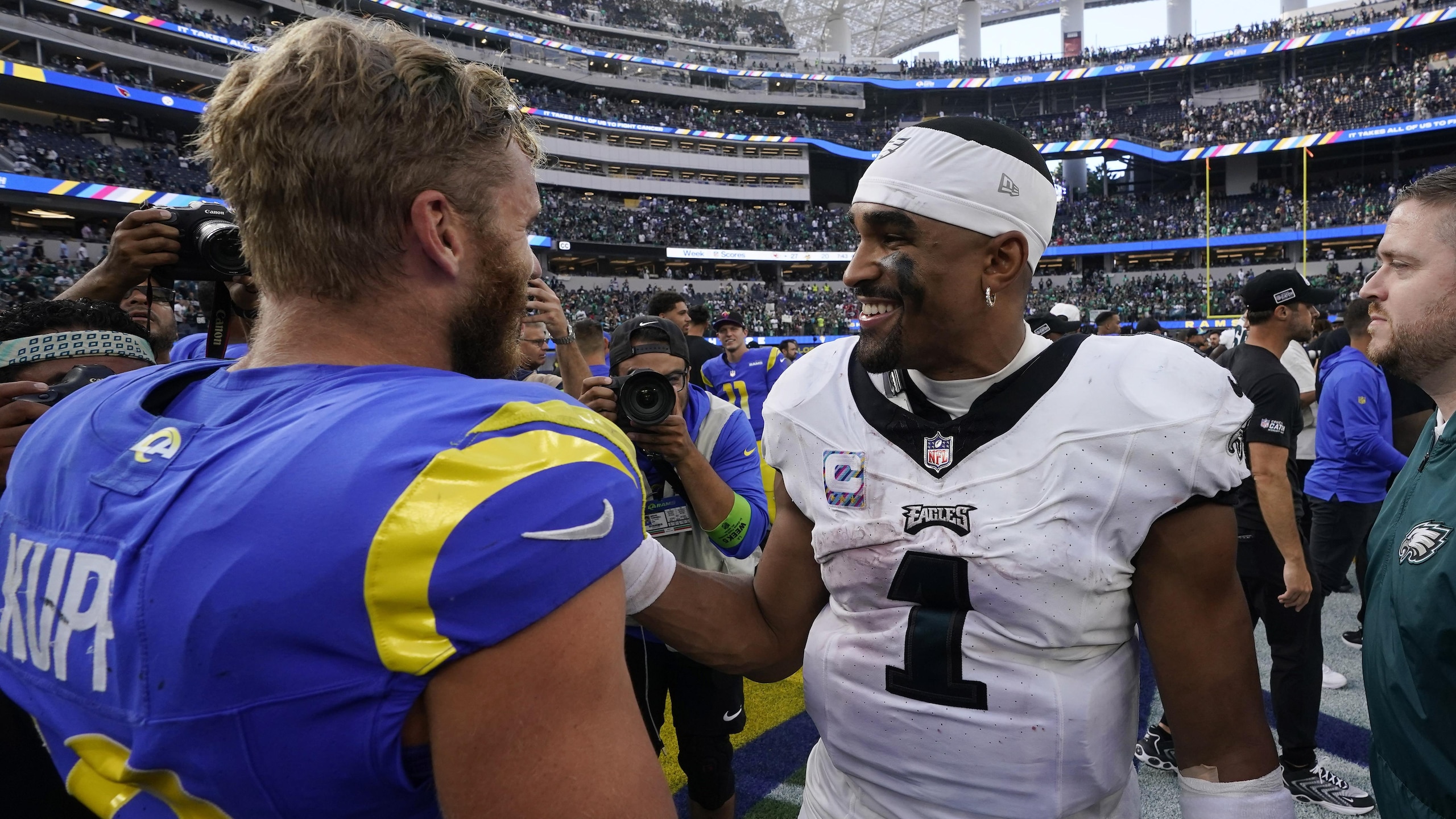 Eagles Rams Football