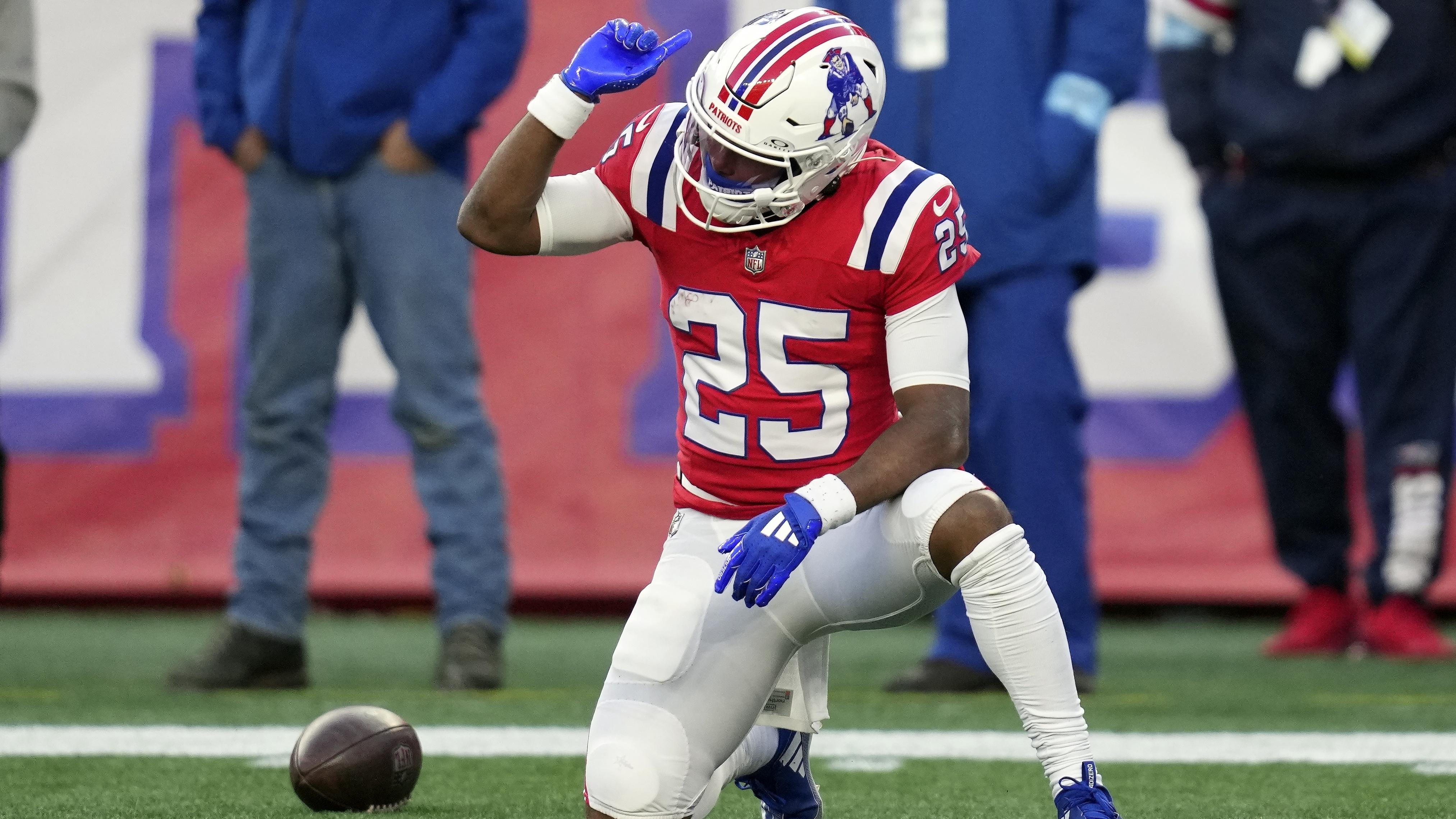 Colts Patriots Football