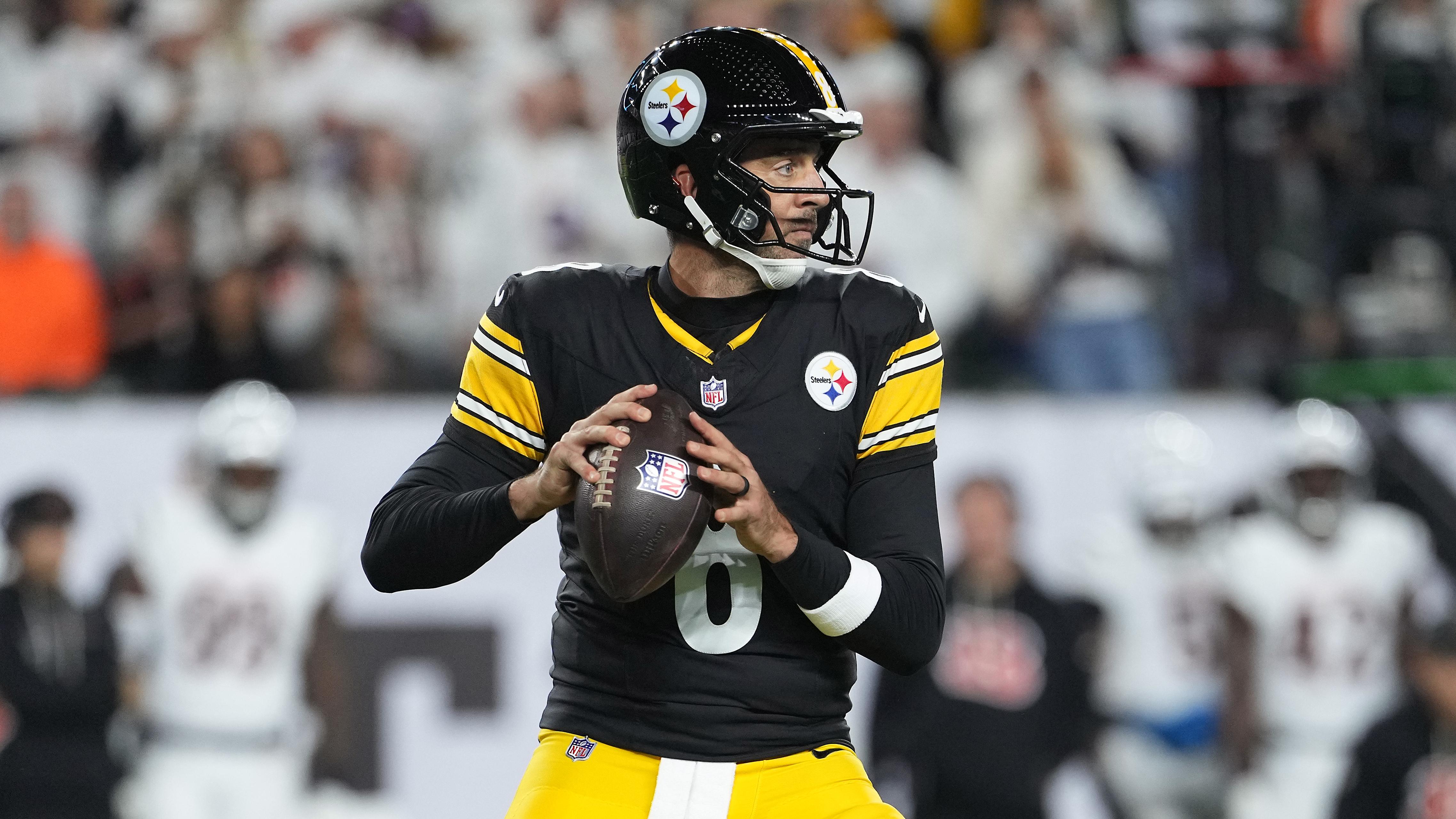 Steelers Reportedly 'Want to Do Everything In Their Power' for Aaron