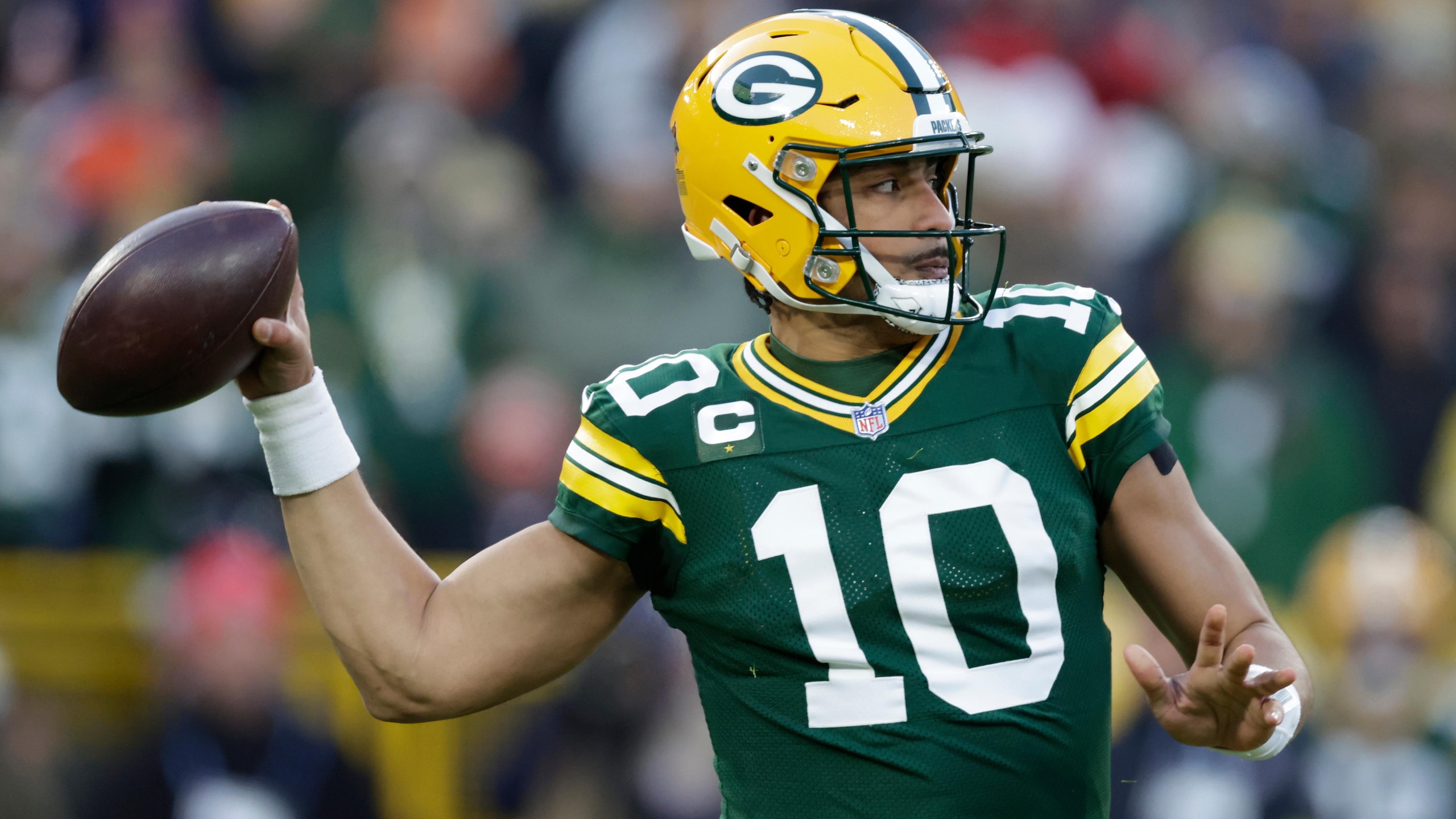 Bears Packers Football