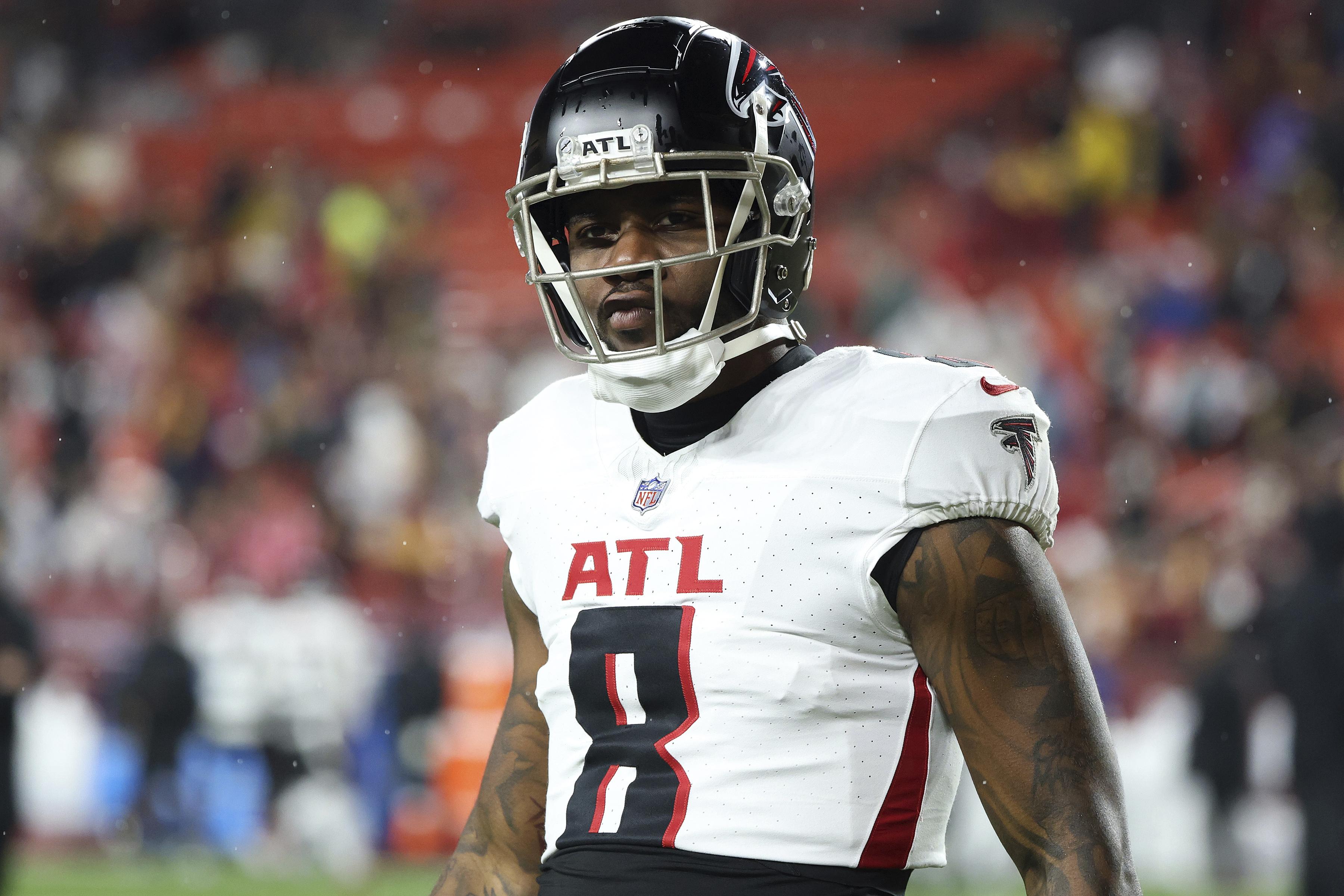 Falcons Commanders Football