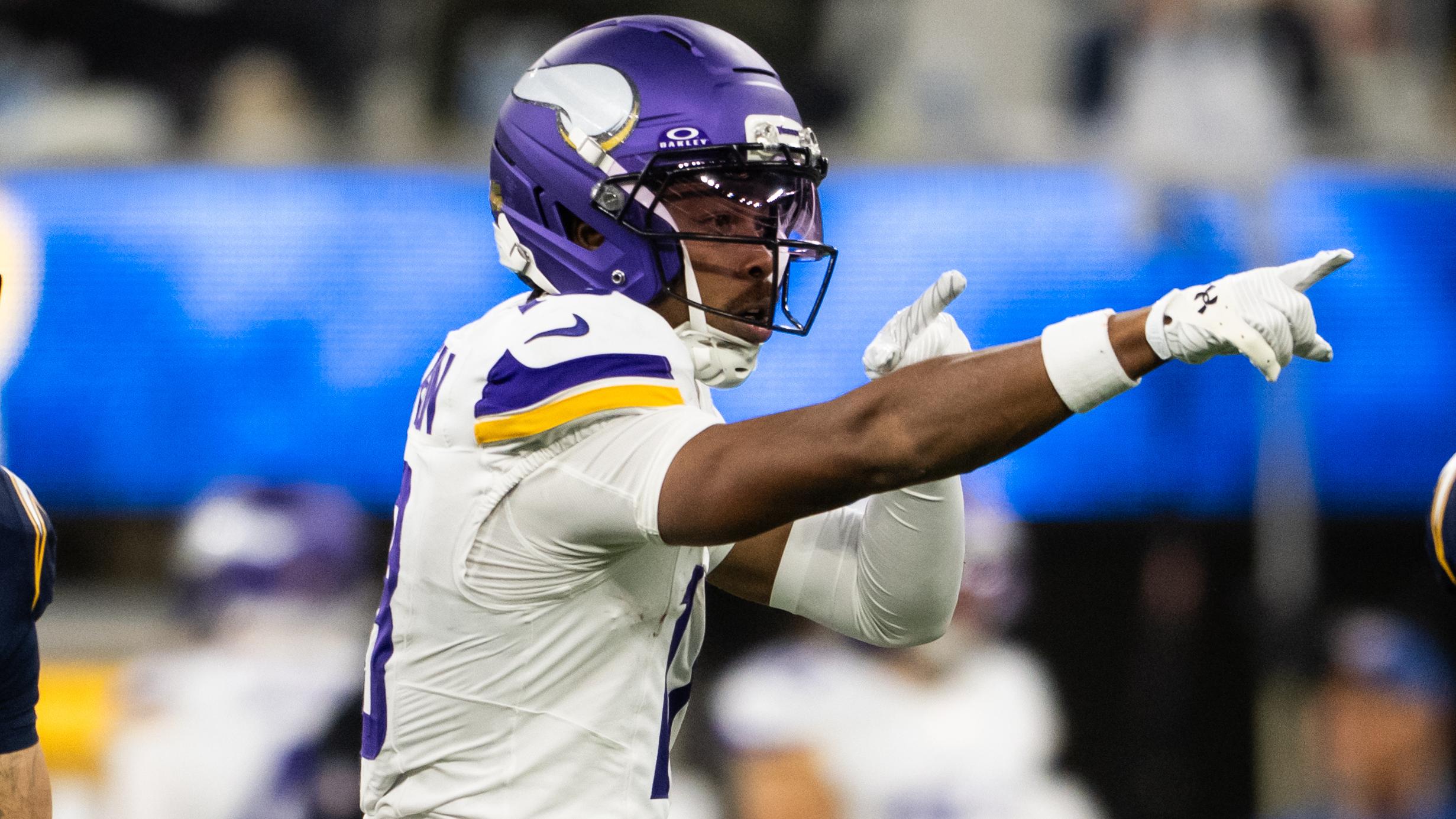 Vikings Chargers Football