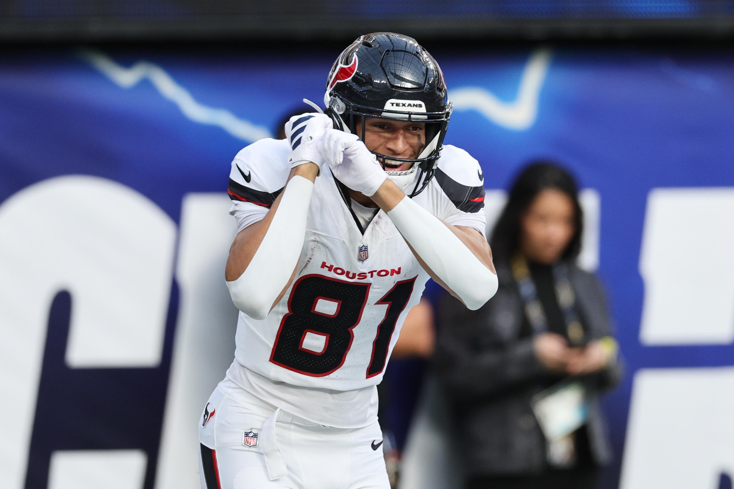 Texans Chargers Football