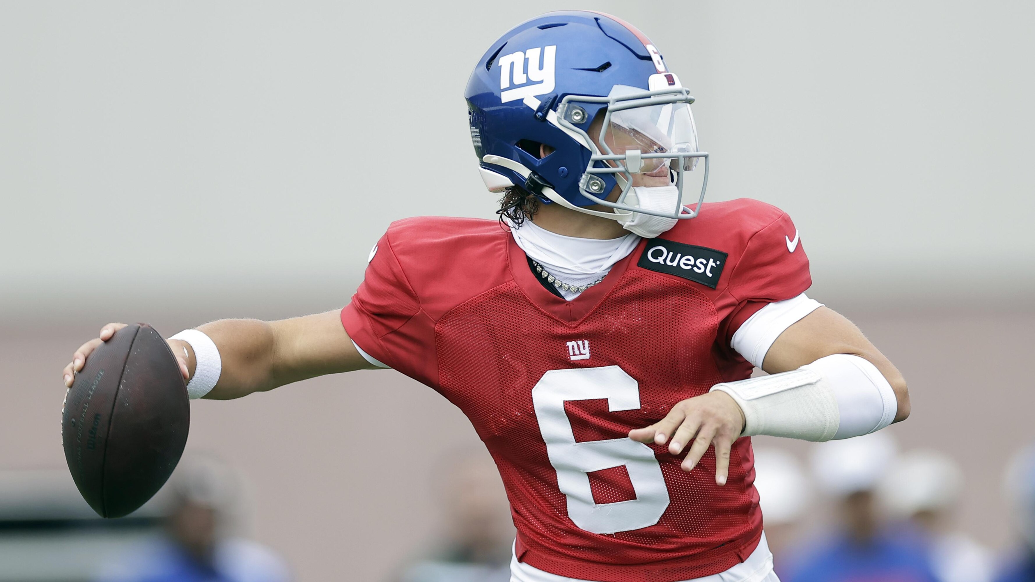Jaxson Dart Behind Russell Wilson, Jameis Winston on Giants' Unofficial