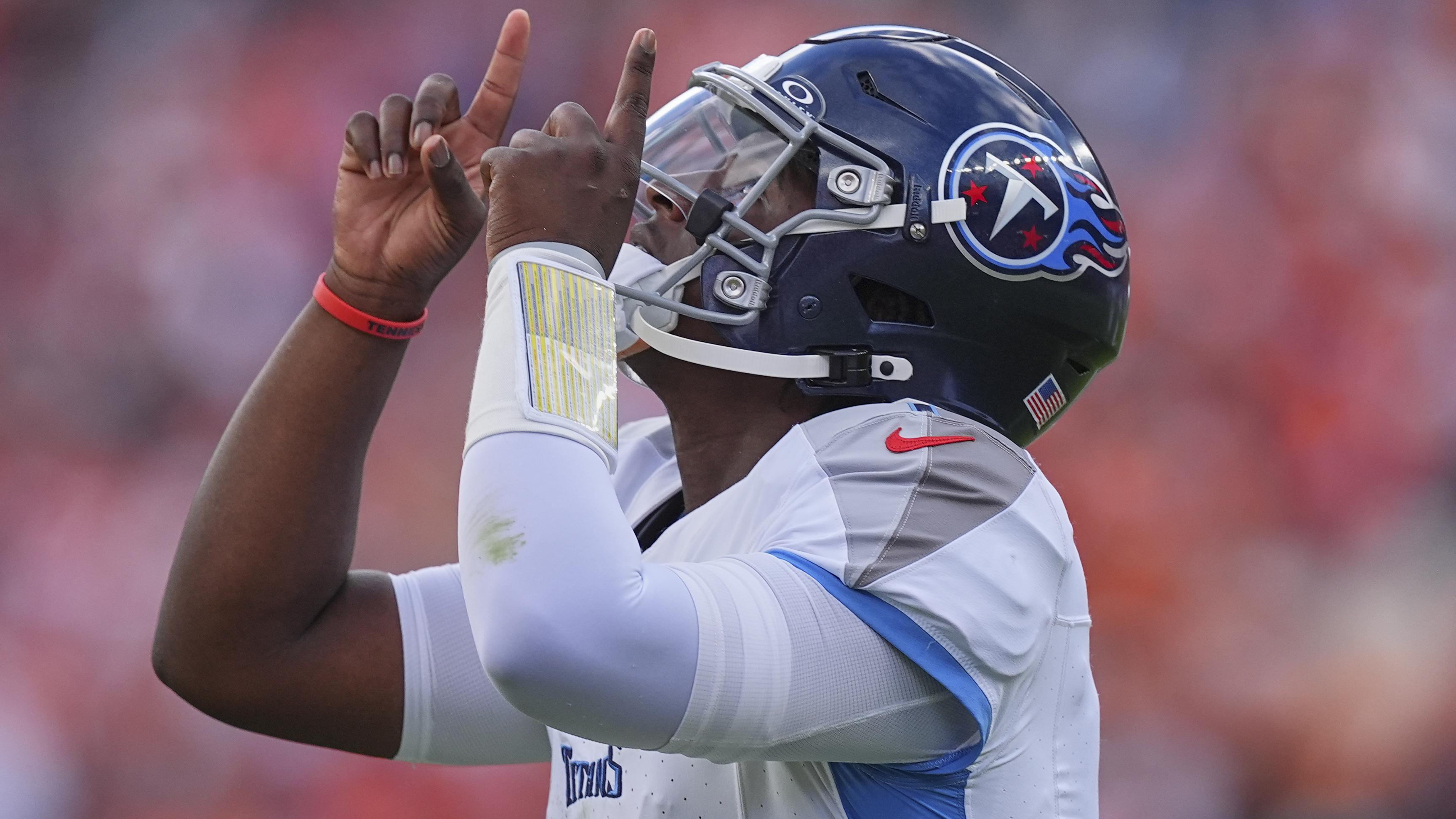 Cam Ward Reacts to Making NFL Debut on Video After Titans’ Week 1 Loss to Broncos