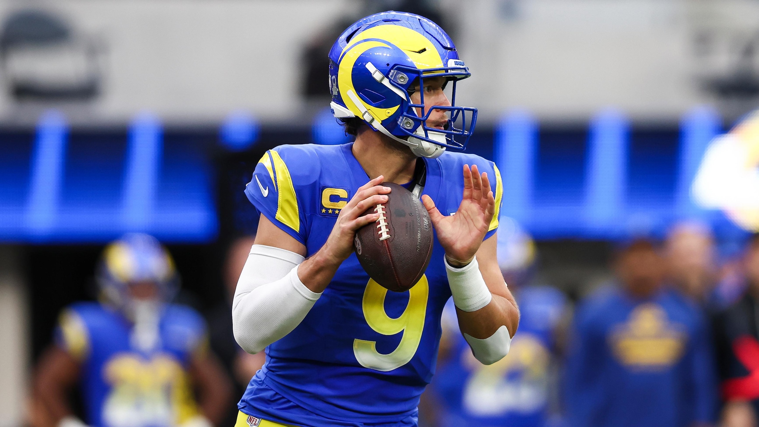 Cardinals Rams Football