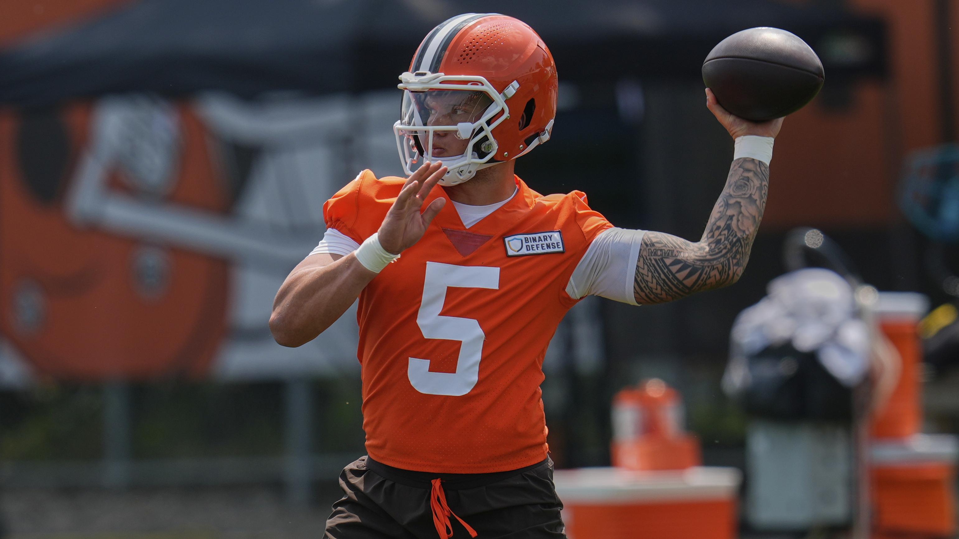 Dillon Gabriel Has Hamstring Injury Amid Browns QB Battle vs. Shedeur, Flacco, Pickett