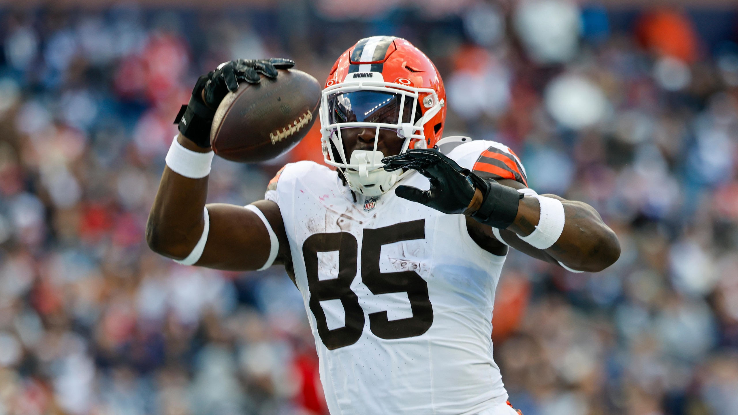 Browns Patriots Football