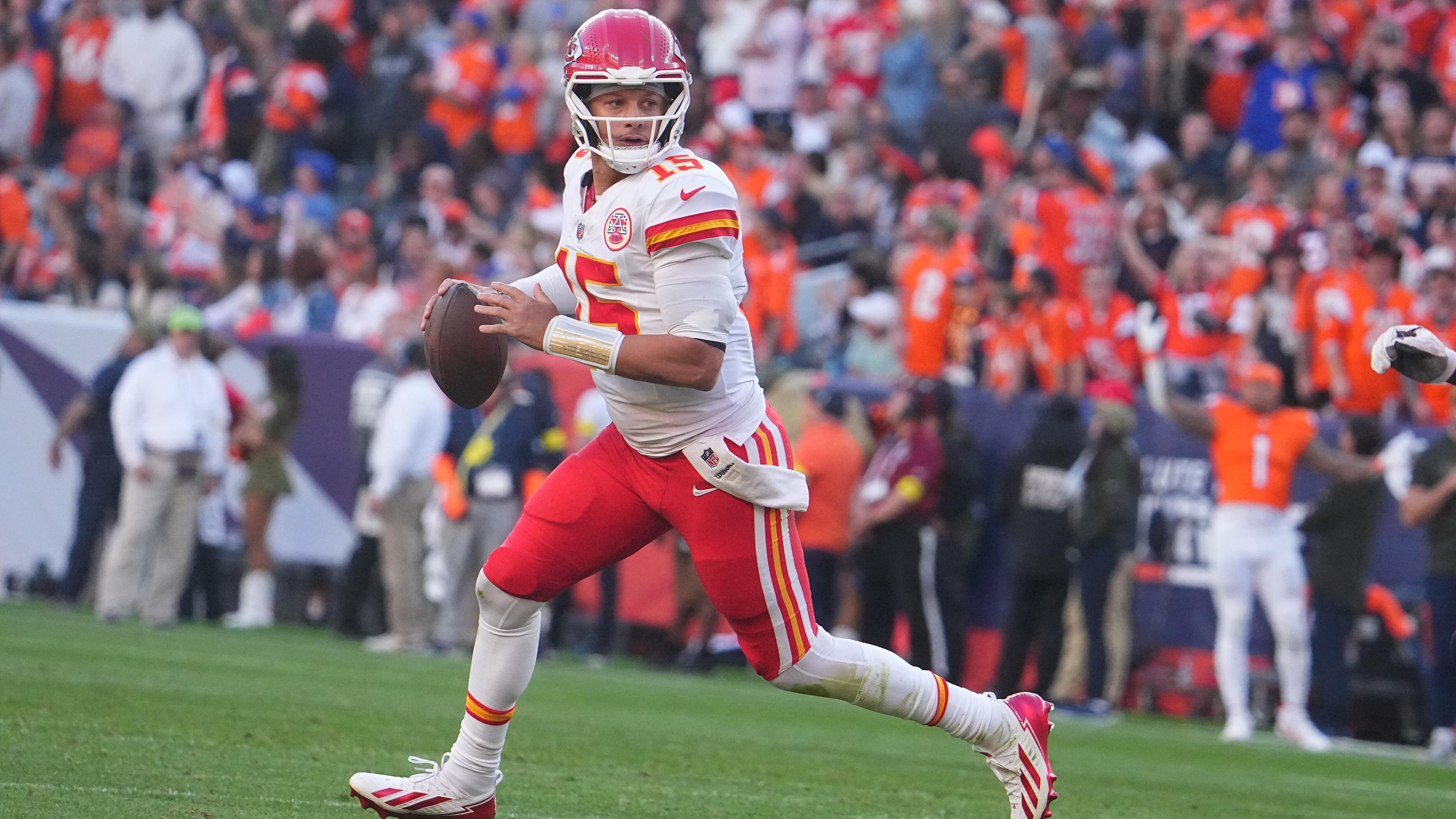 Patrick Mahomes Takes Blame for Chiefs' Lack of Consistency After Loss ...