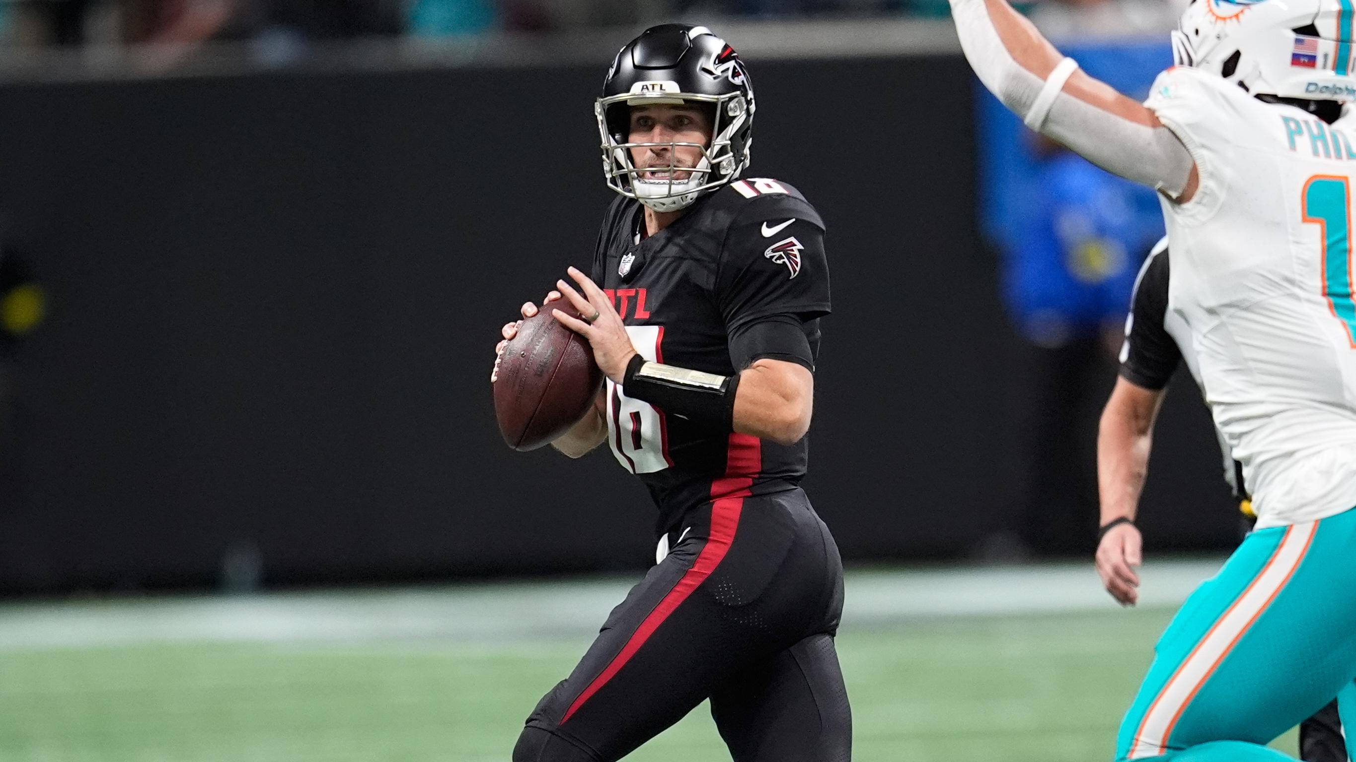 Dolphins Falcons Football