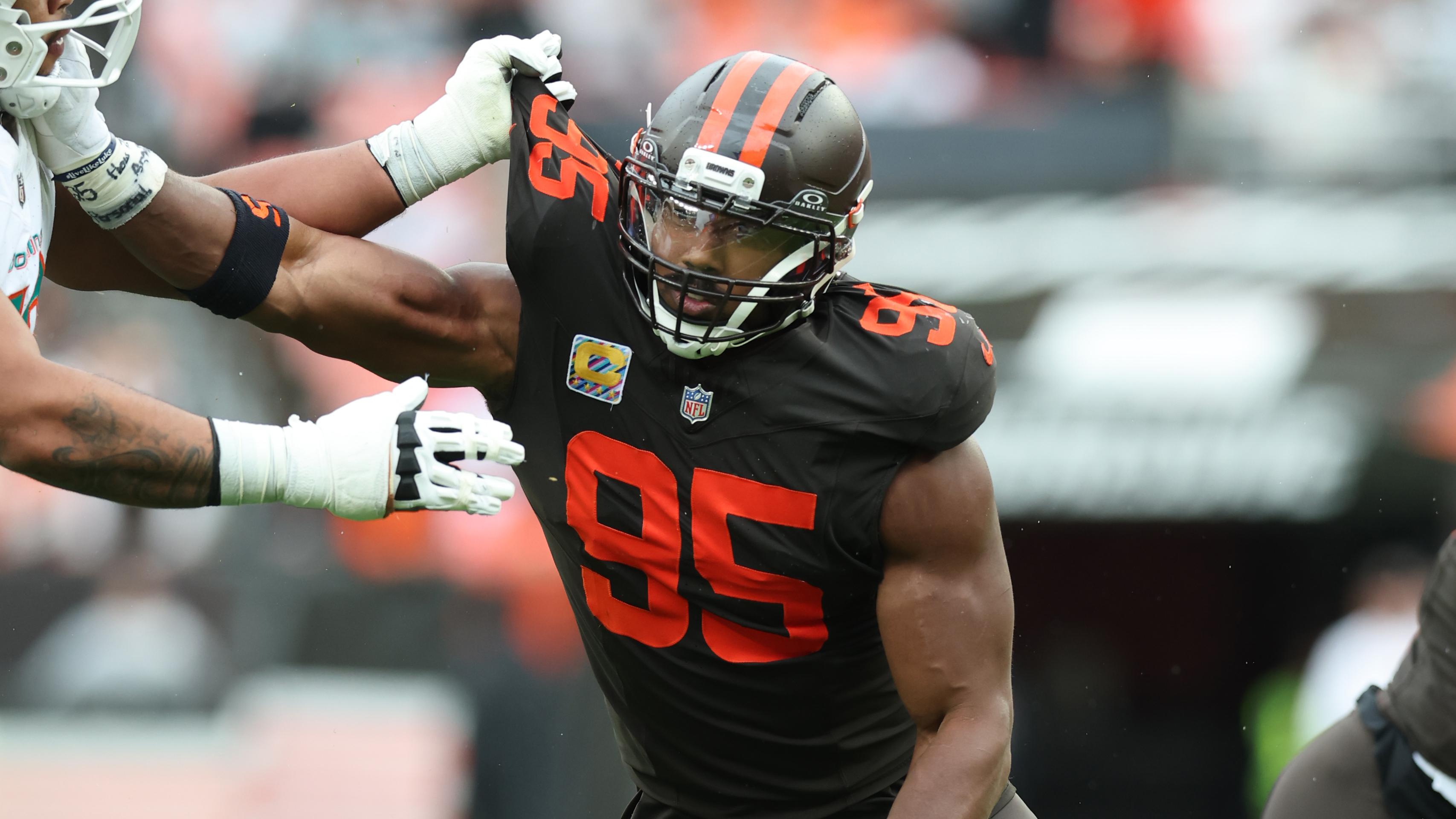 Dolphins Browns Football