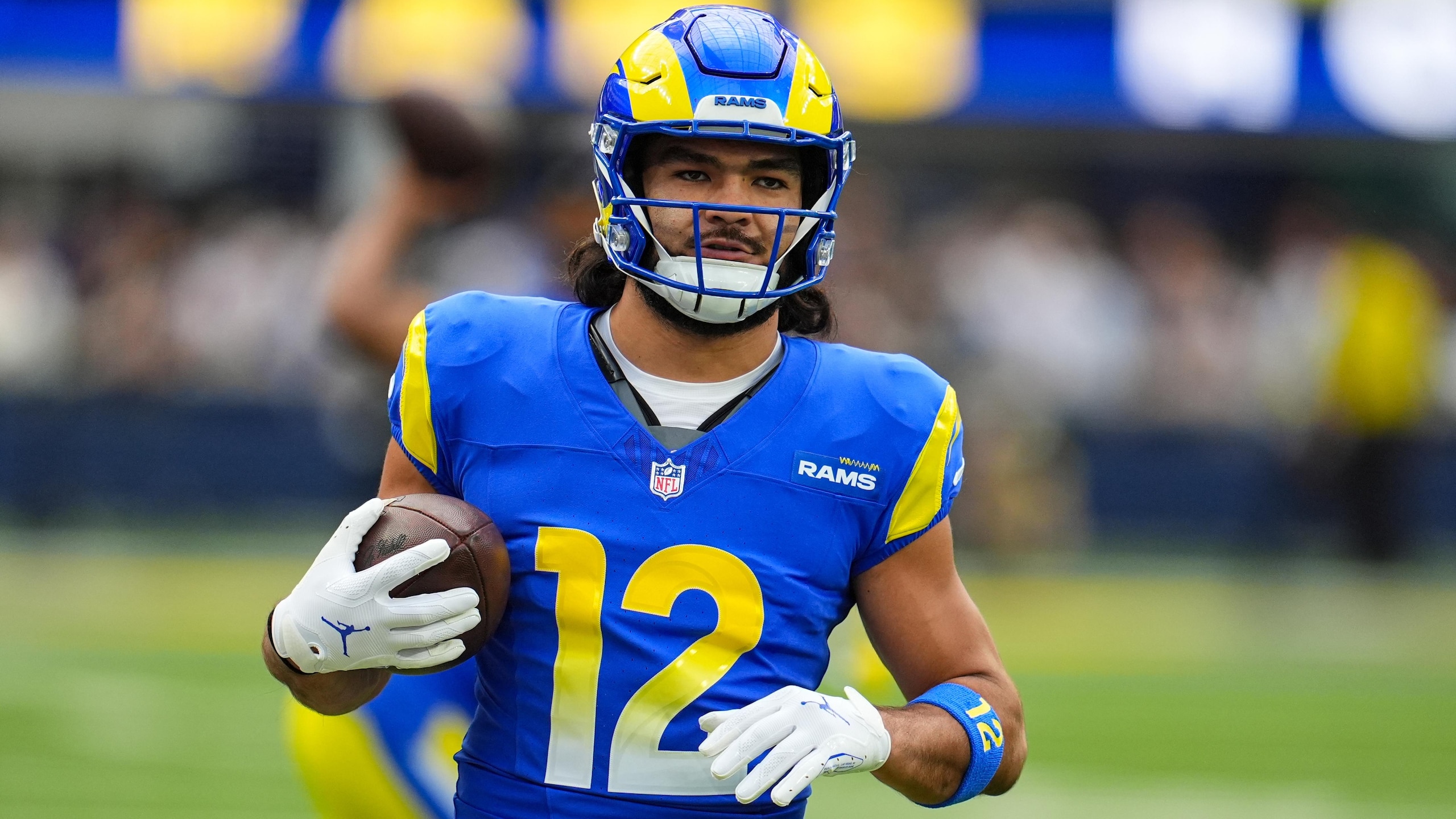 Colts Rams Football