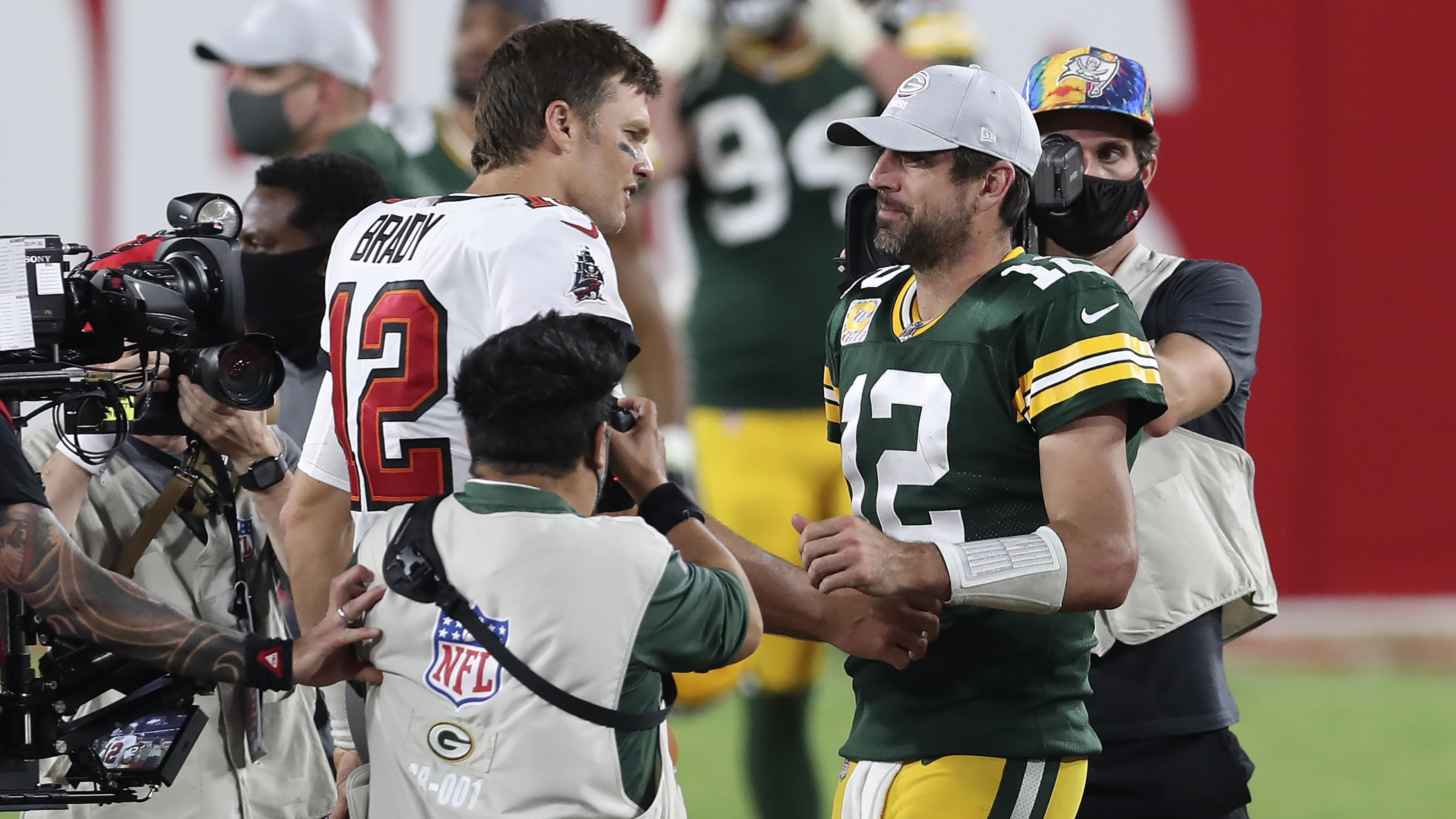 Tom Brady Calls Prime Aaron Rodgers 'Greatest Passer of the Football' in NFL History