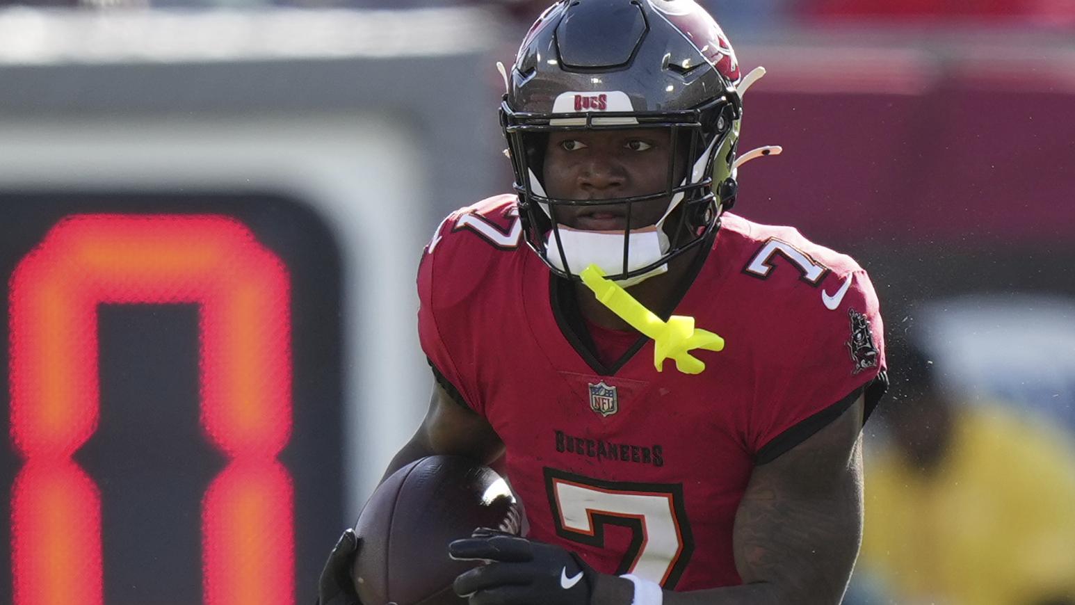 5 Bold Fantasy Football Predictions Based on Latest NFL Training Camp Buzz
