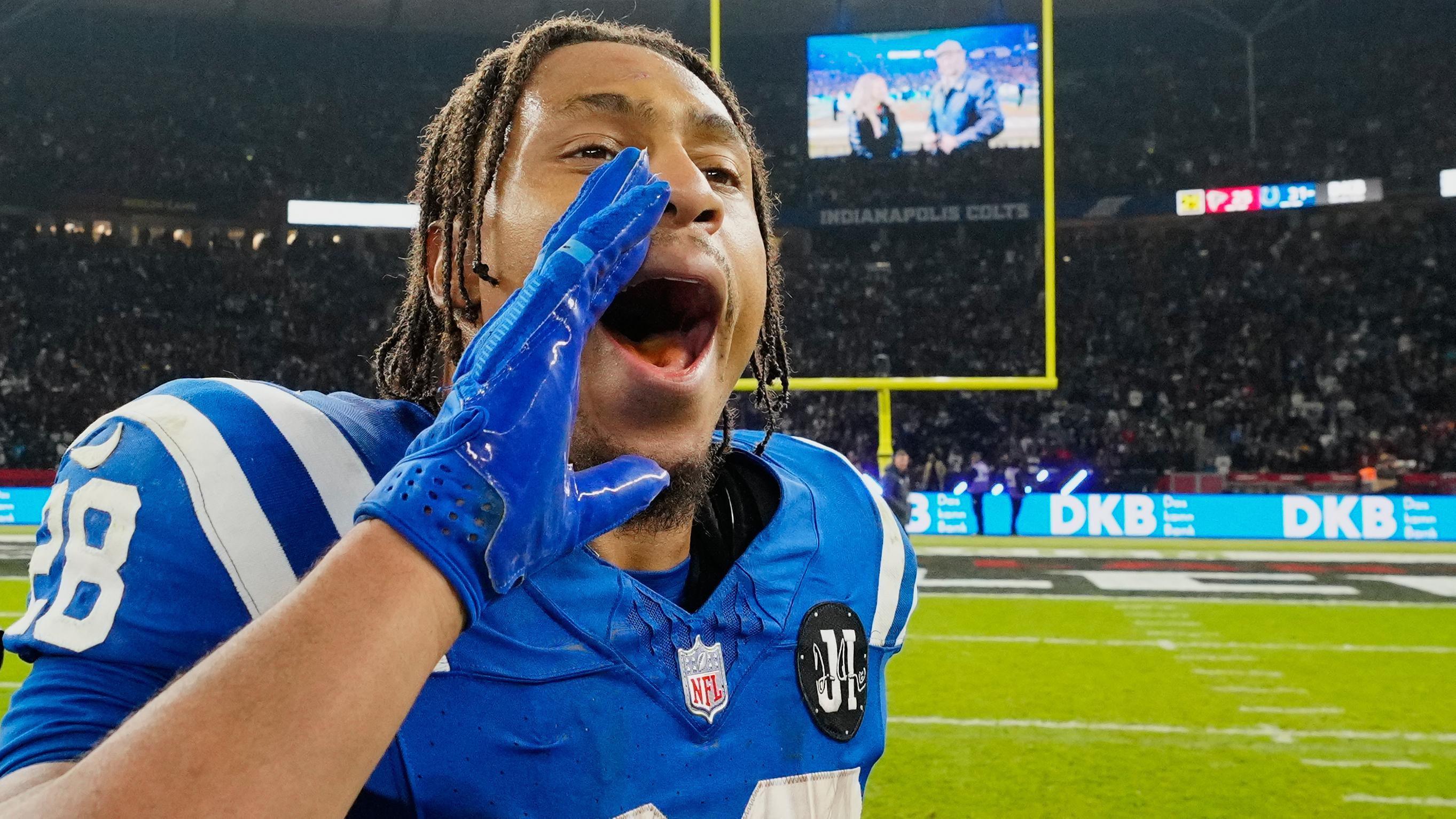 Falcons Colts Football