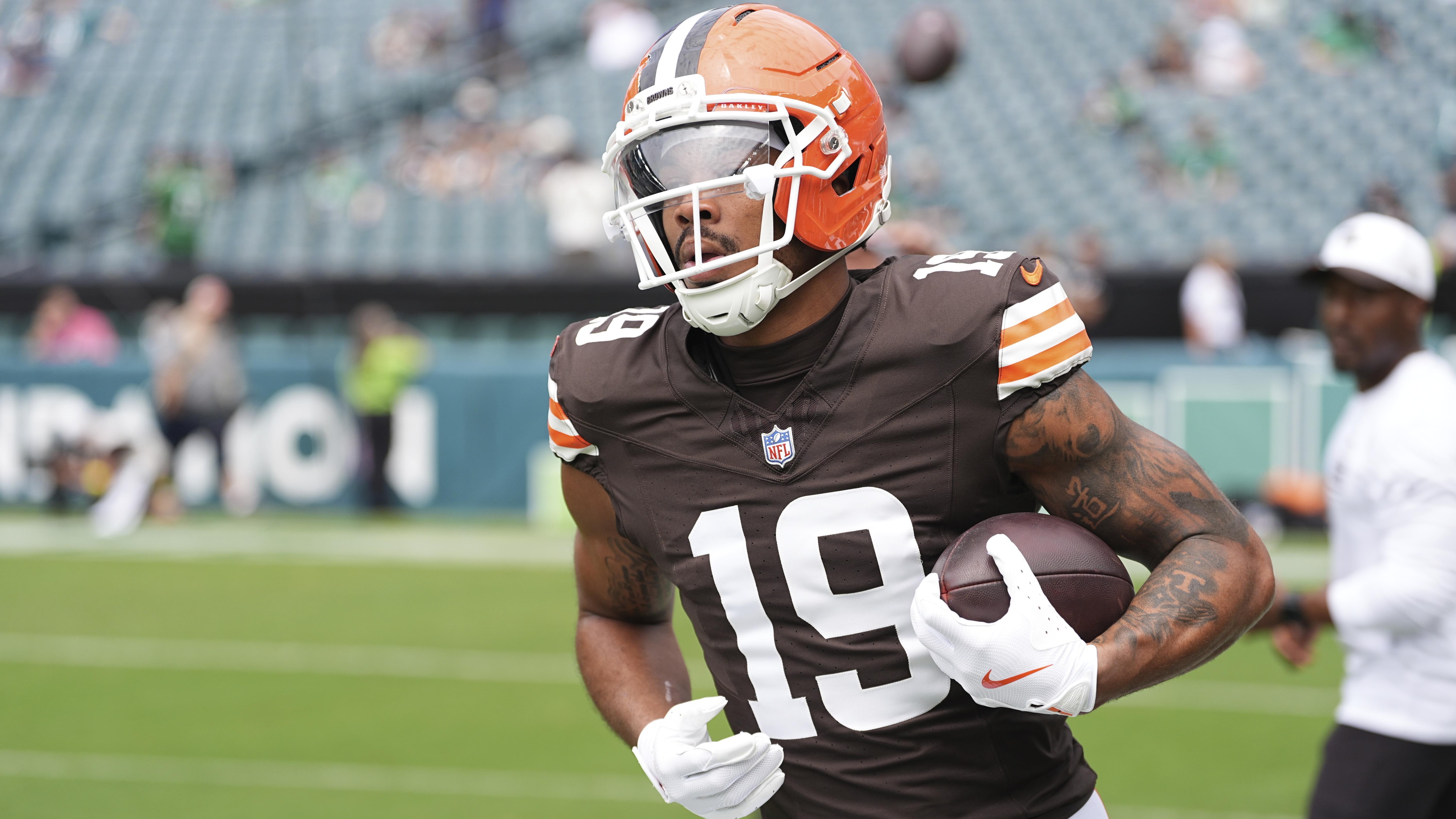 Browns Eagles Football