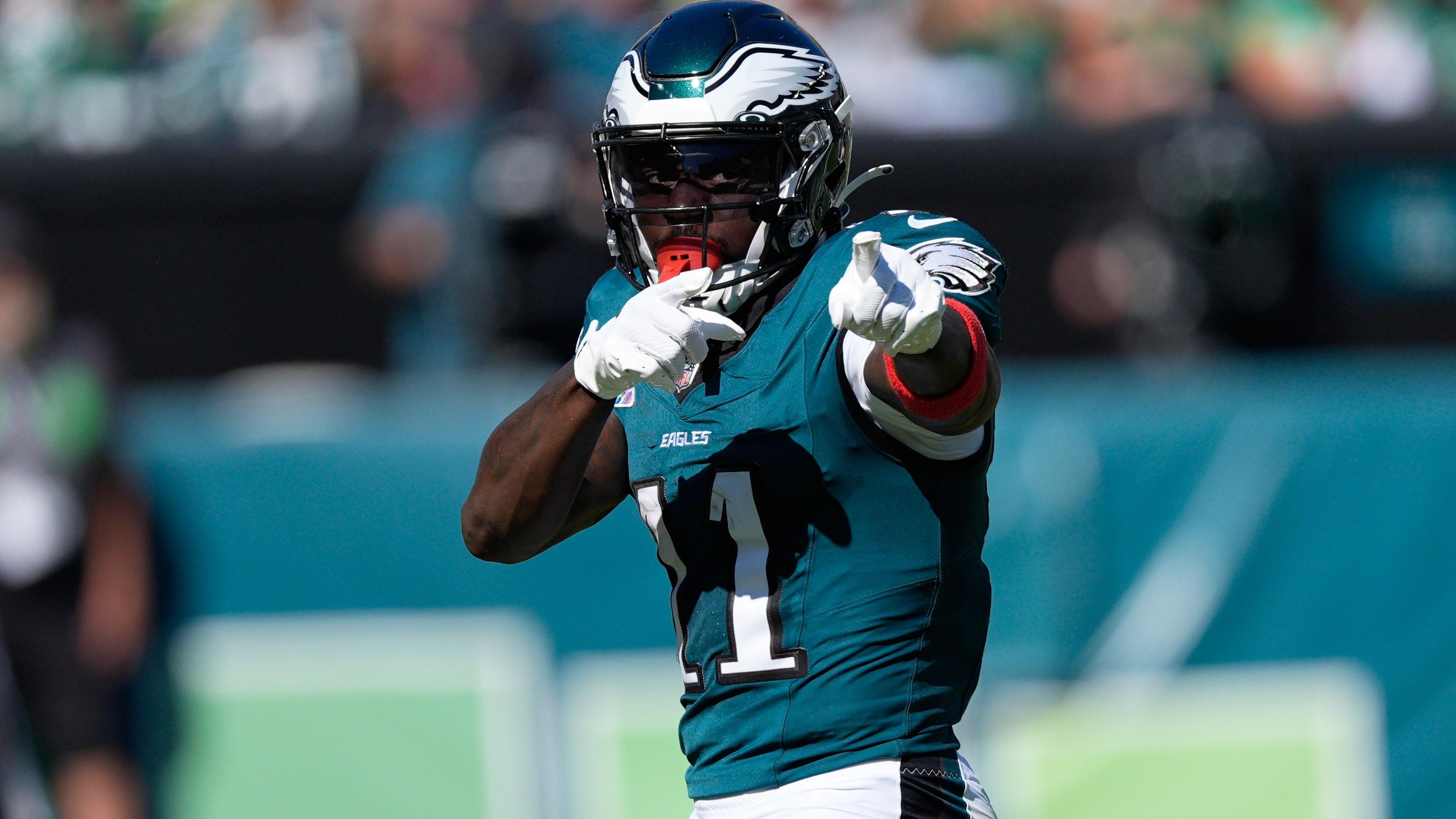 Broncos Eagles Football