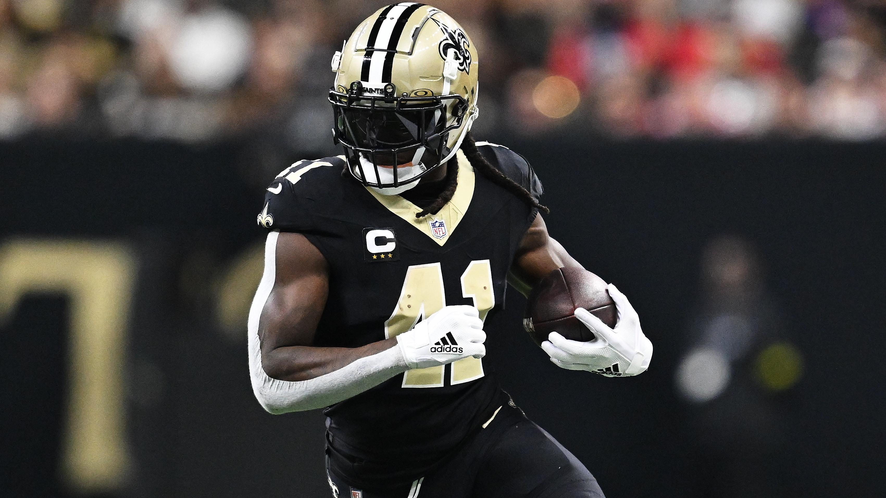 Patriots Saints Football