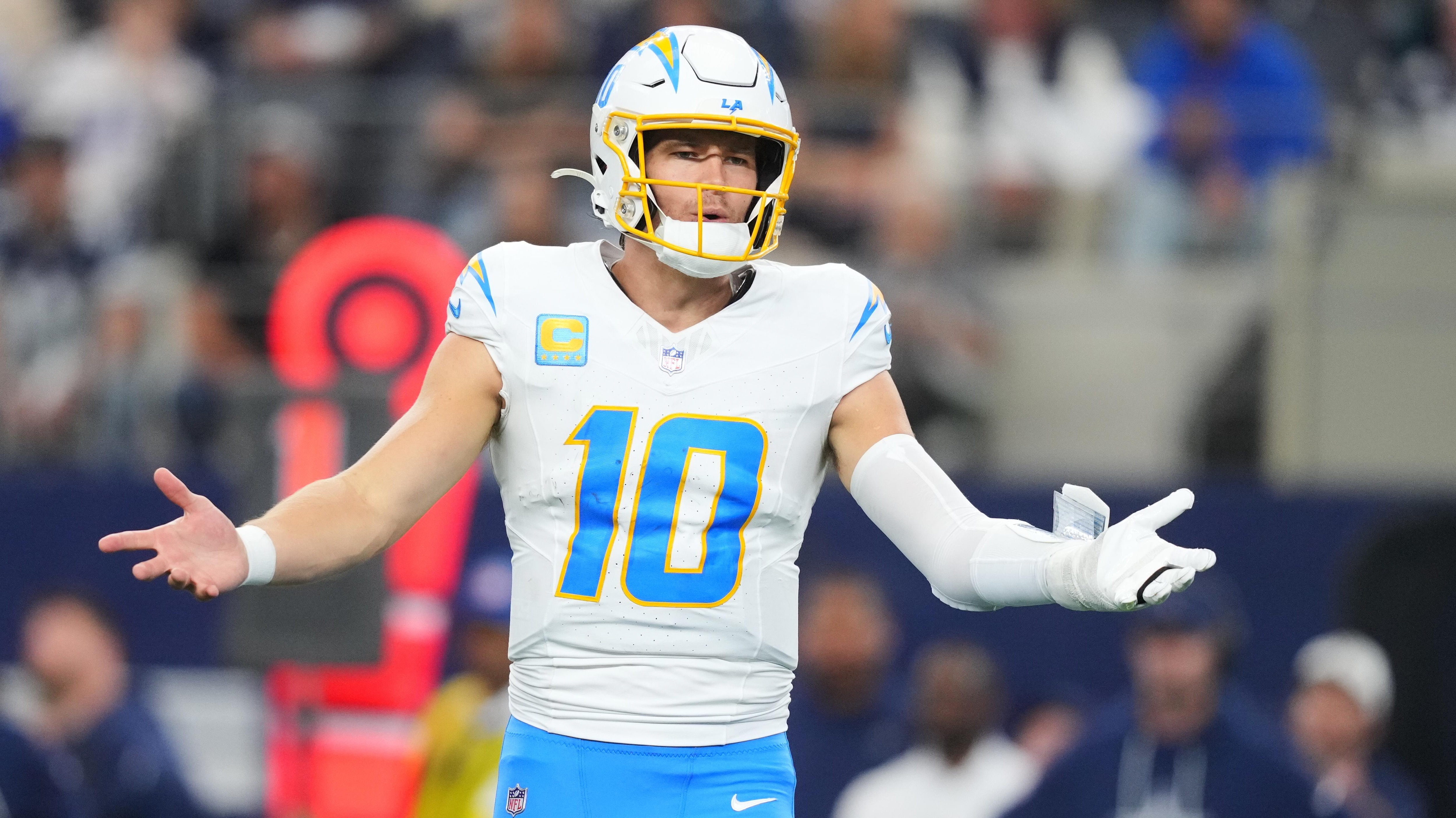 Chargers Cowboys Football