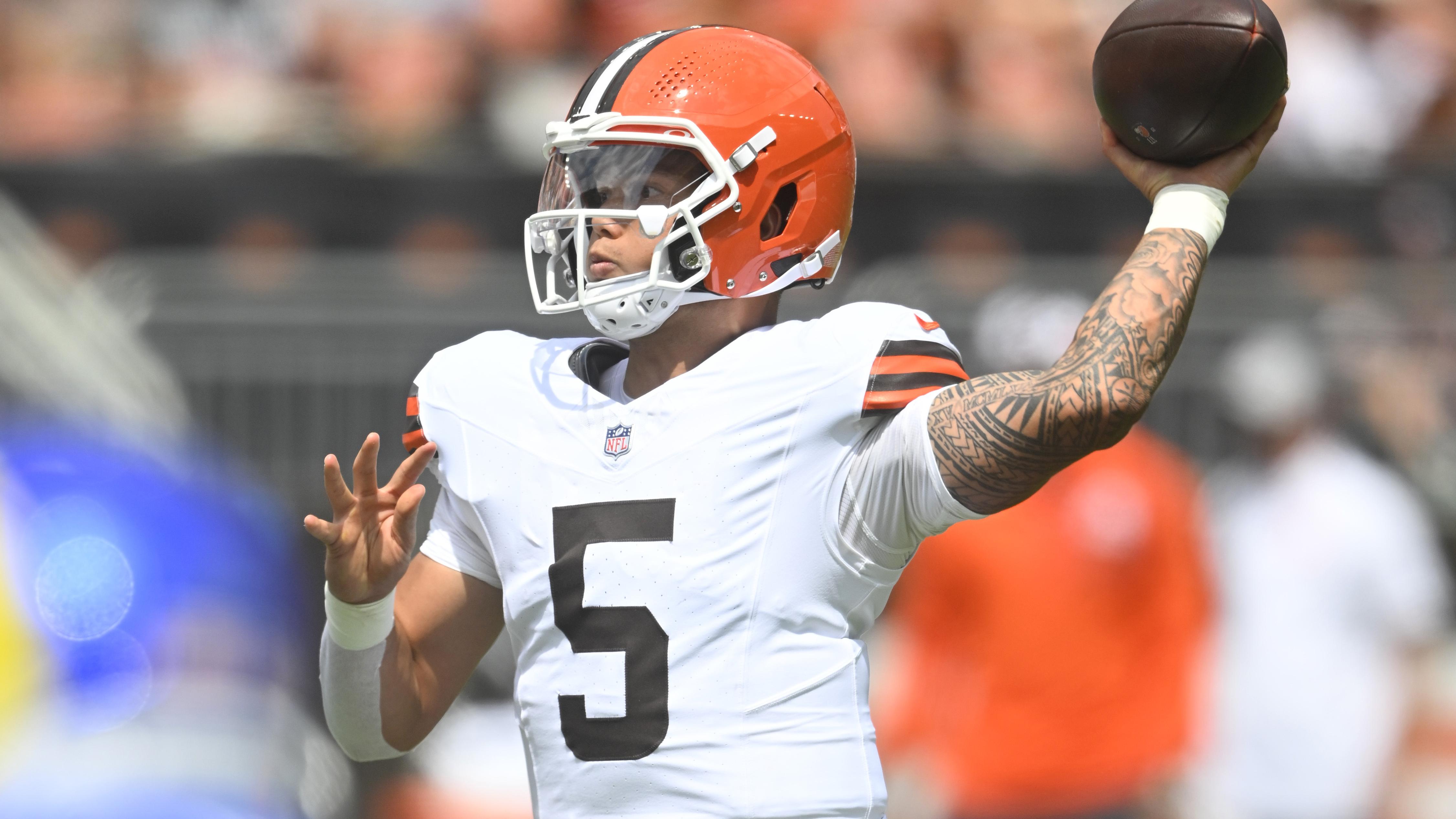 Browns’ Shedeur Sanders Struggles vs. Rams, Dillon Gabriel Draws Praise from NFL Fans