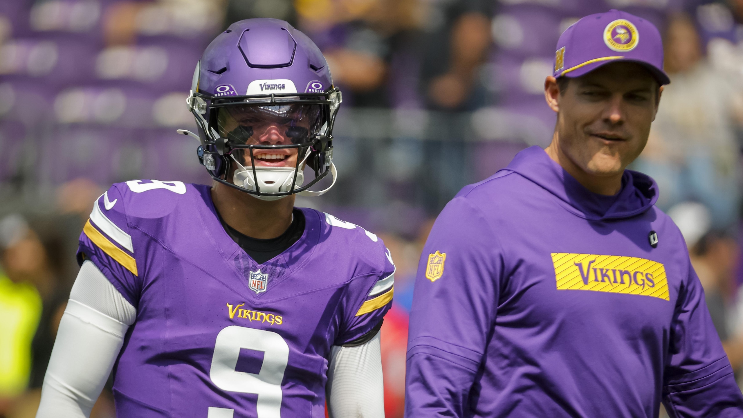 Raiders Vikings Football