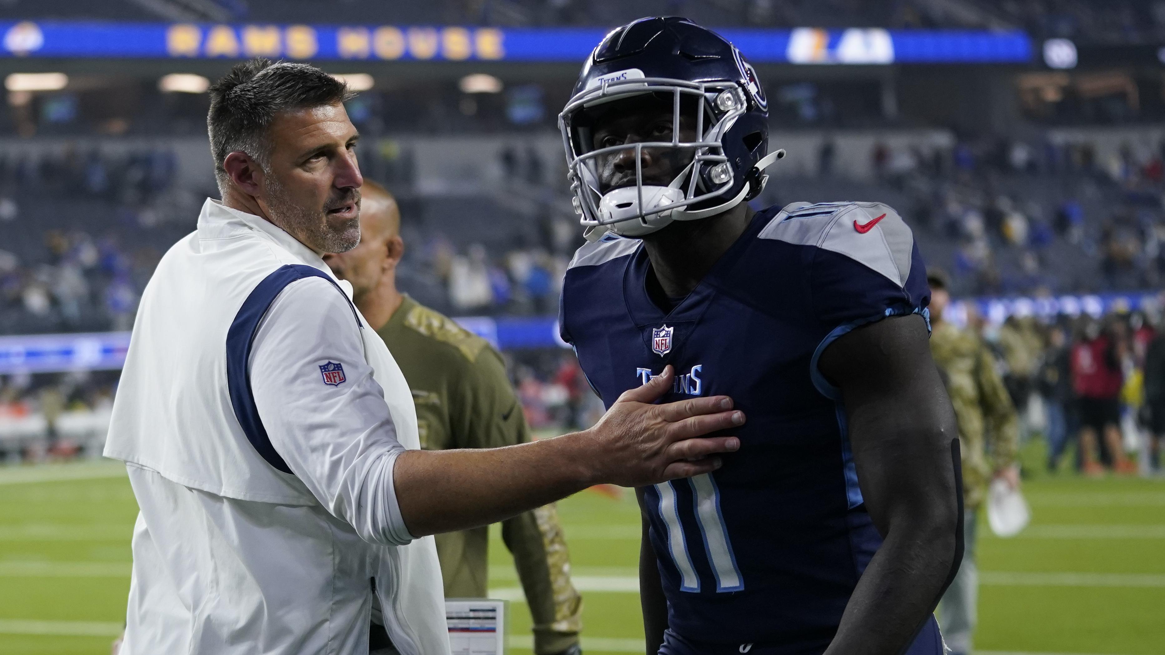 Titans Rams Football
