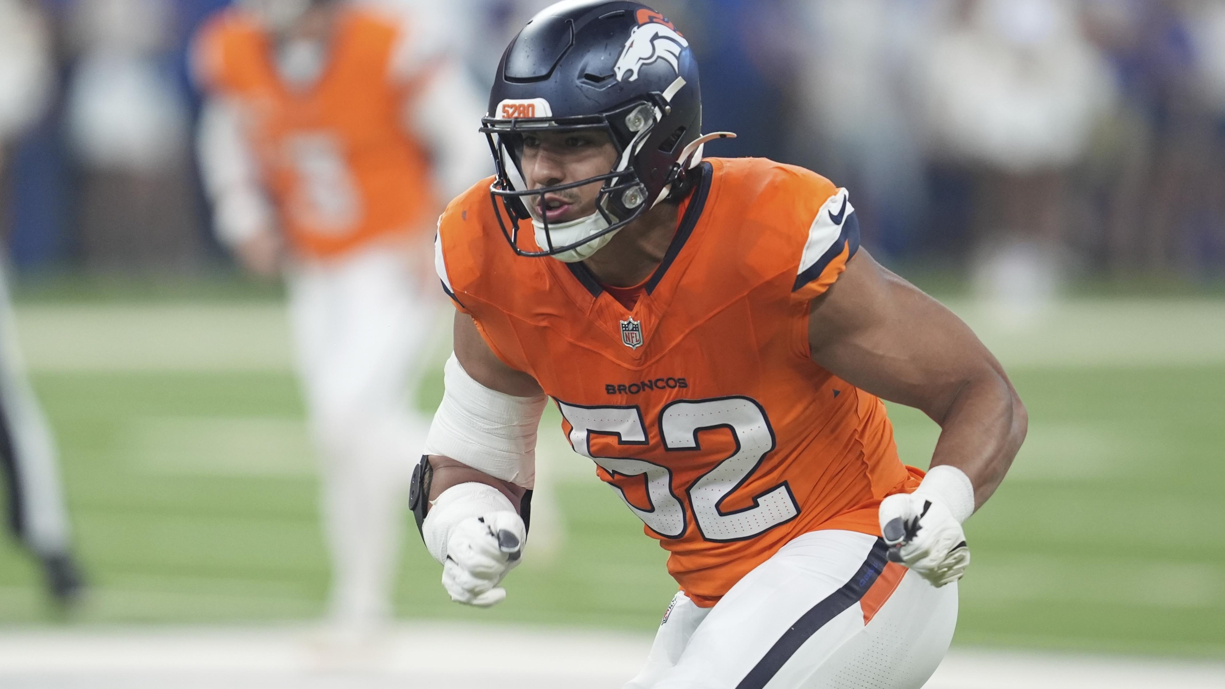 Broncos Colts Football