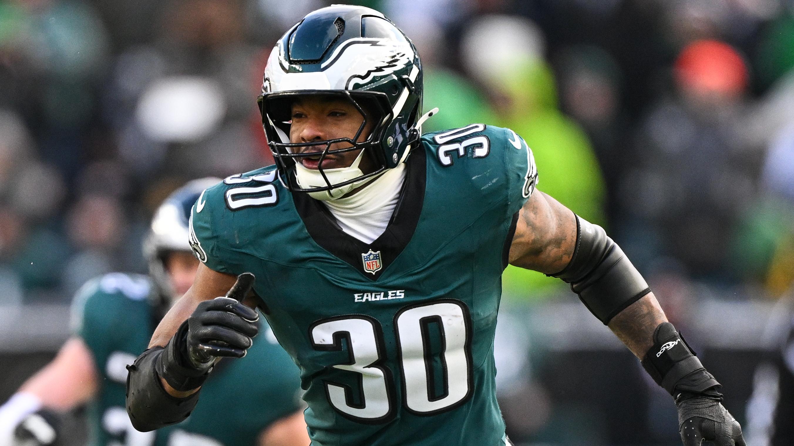 Raiders Eagles Football