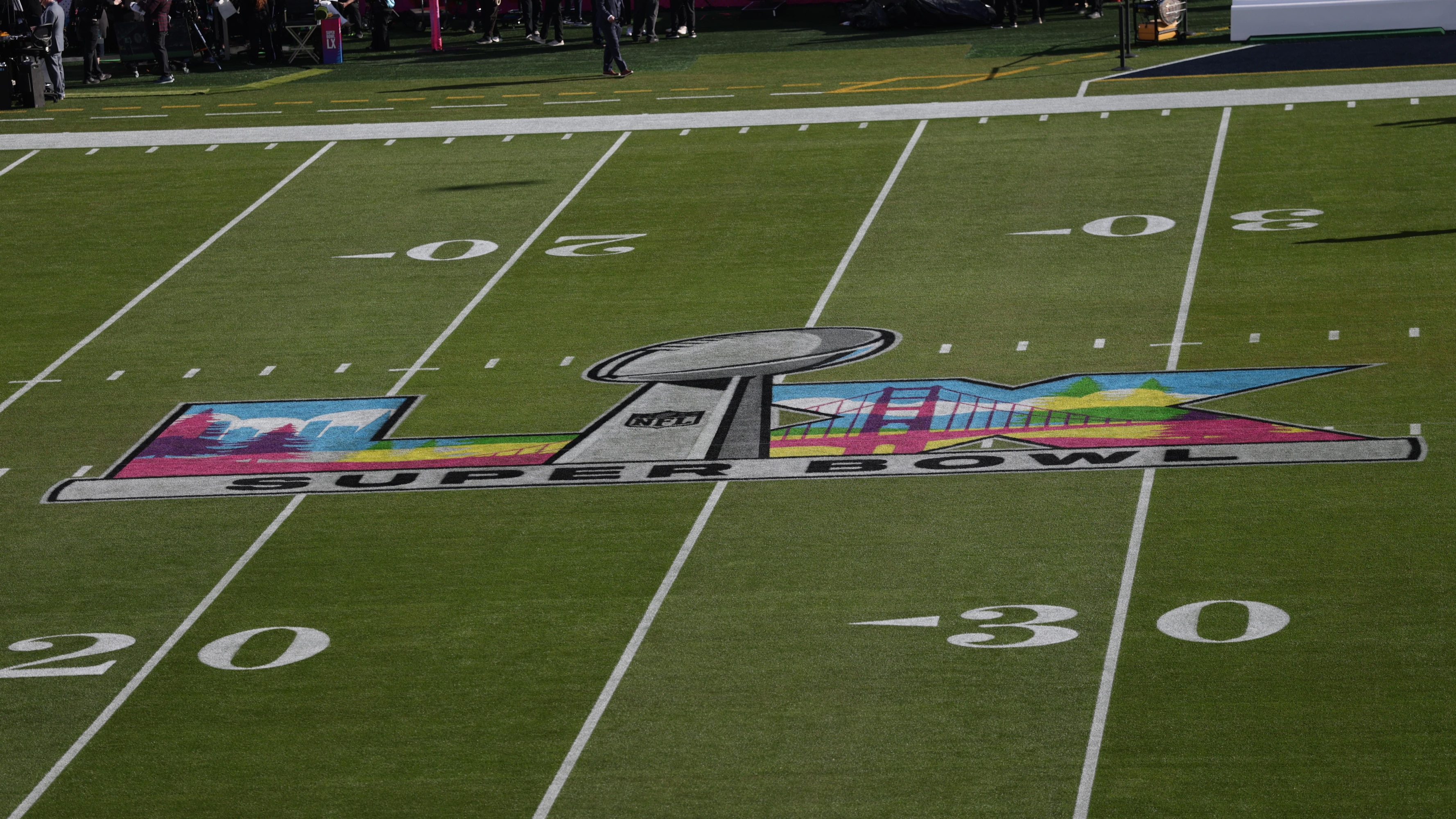 سي هوكس ضد باتريوتس NFL سوبر بول 60 يحقق رقم قياسي في التلفزيون الأمريكي لأعلى عدد من المشاهدين، مجموع المشاهدة تم الكشف عنه – تقرير بليشر