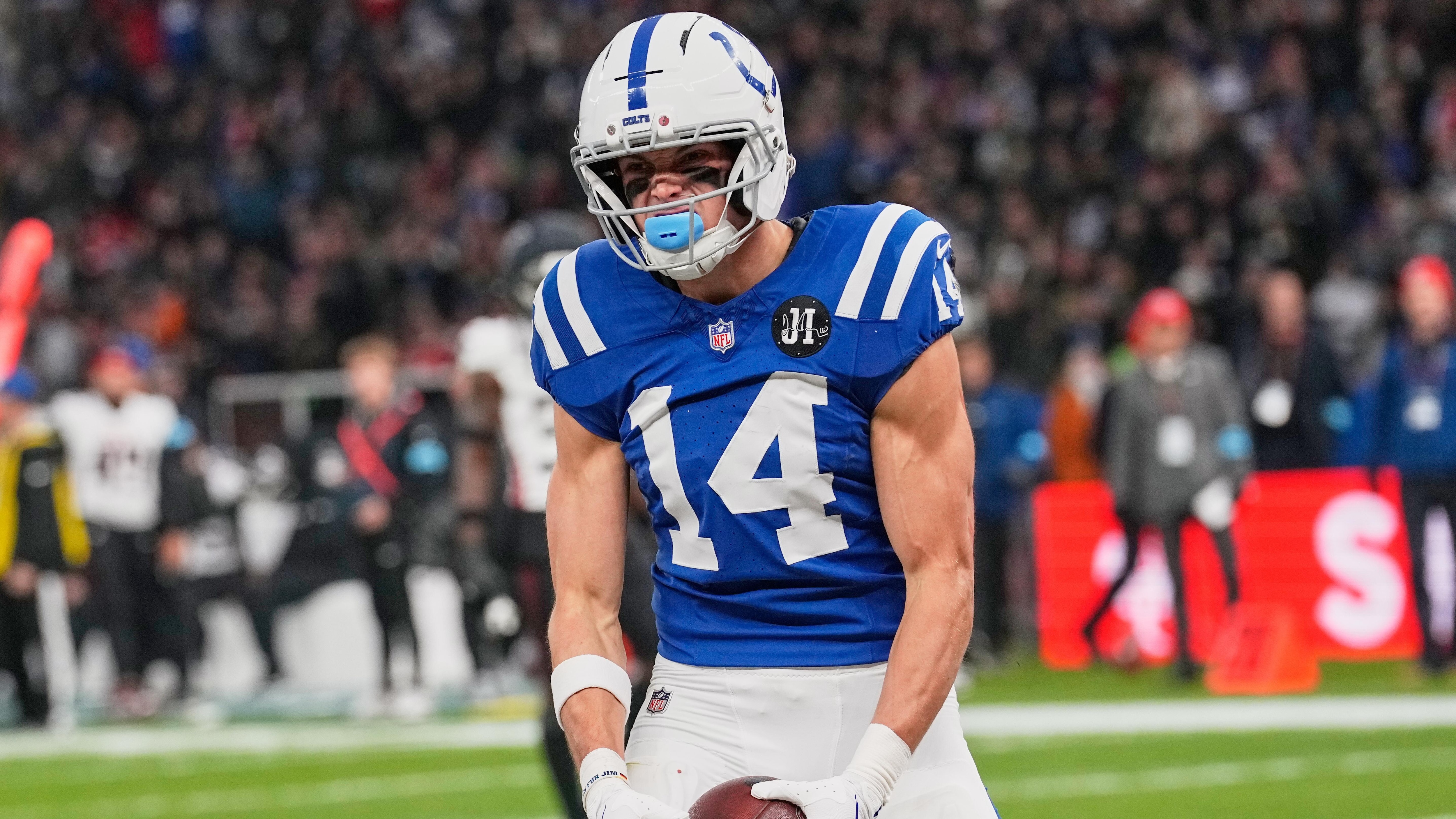 Falcons Colts Football