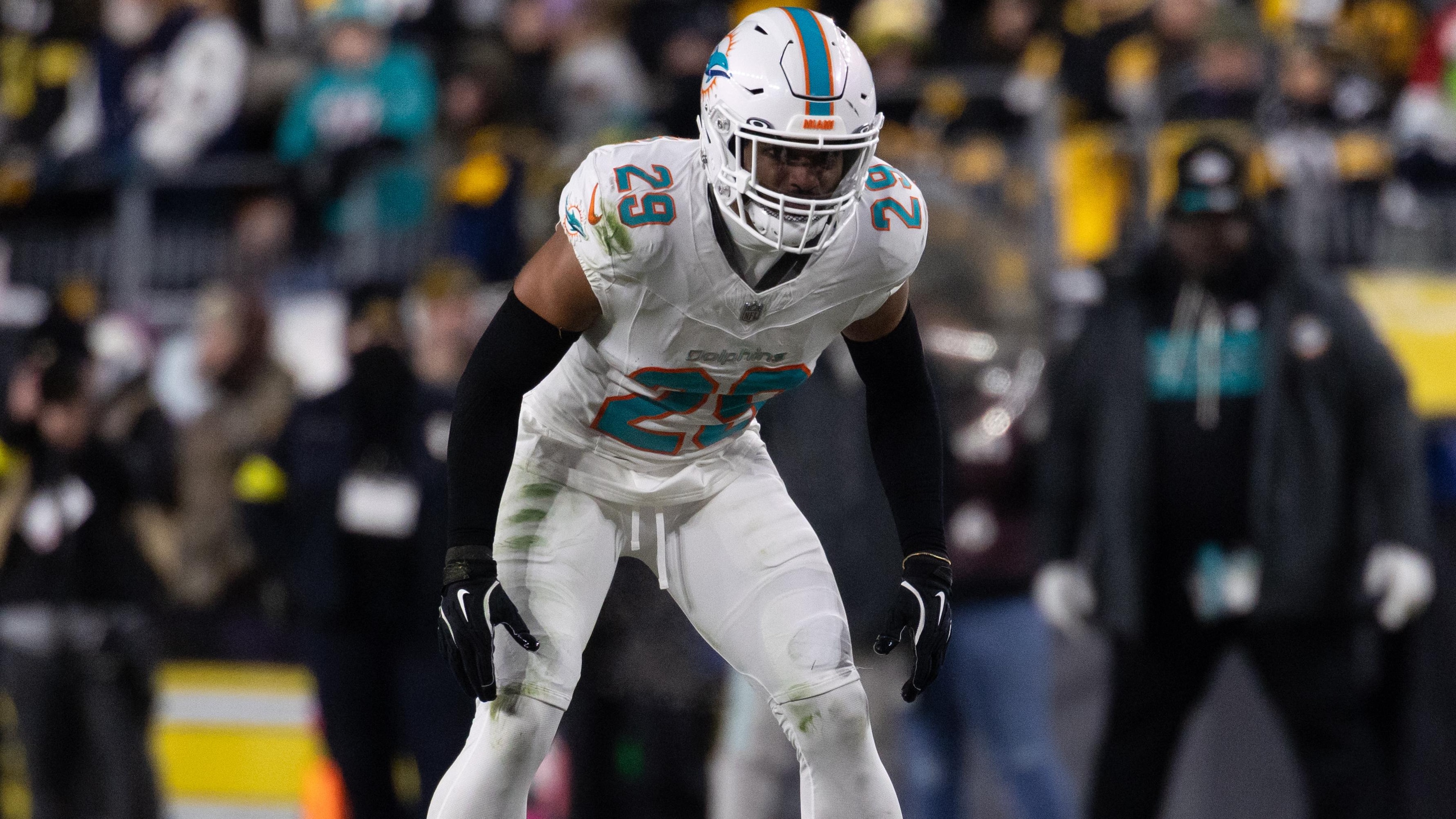 Minkah Fitzpatrick Reportedly Traded to Jets and Lands New Contract, What Did Dolphins Get for DB?